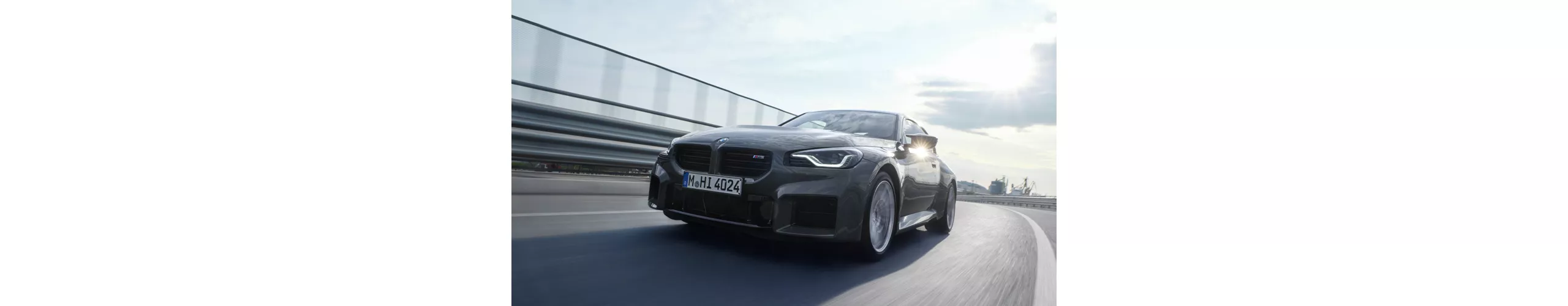 BMW M2 クーペ：装備・価格表