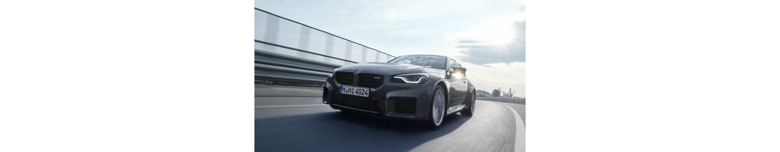 BMW M2：装備・価格表