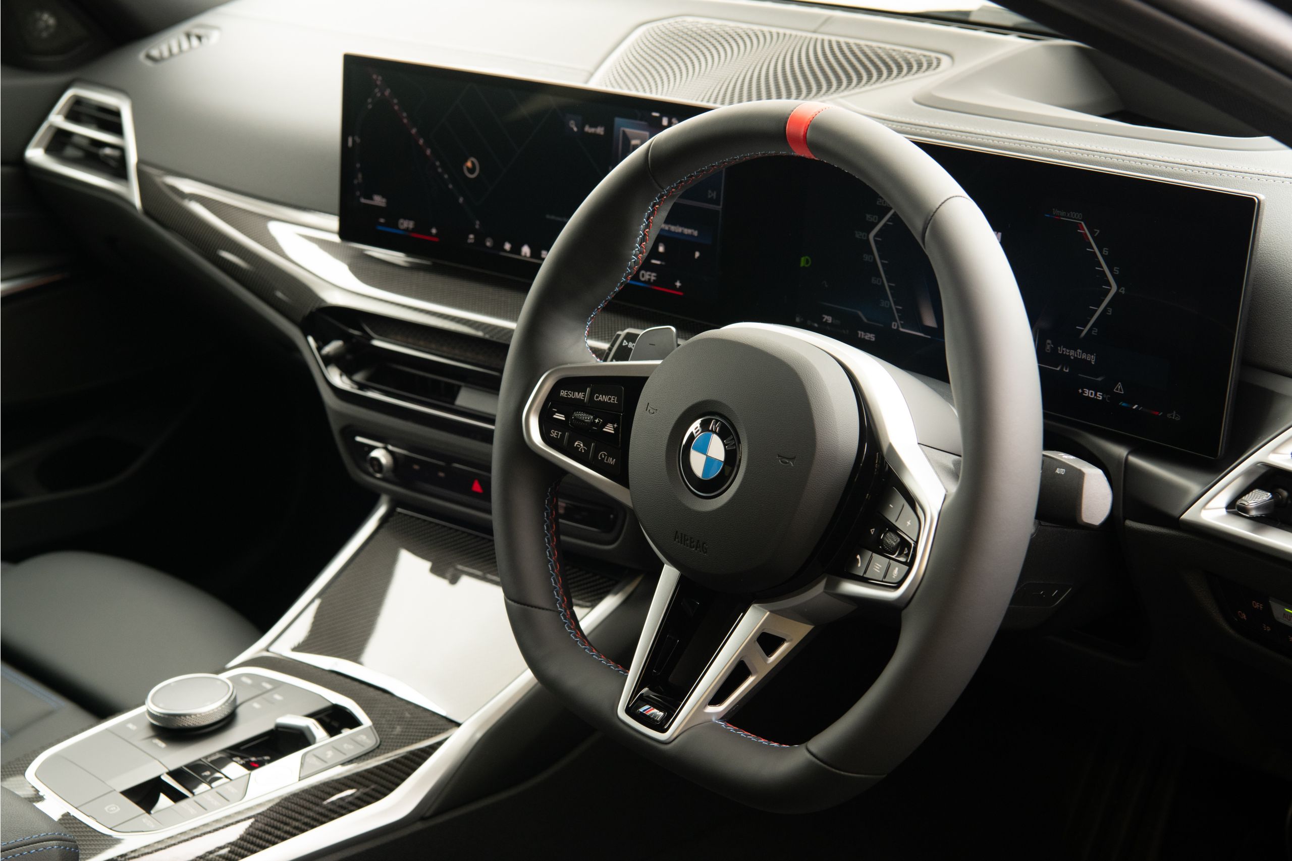 BMW M34i xDrive พร้อมพวงมาลัยหนังแท้