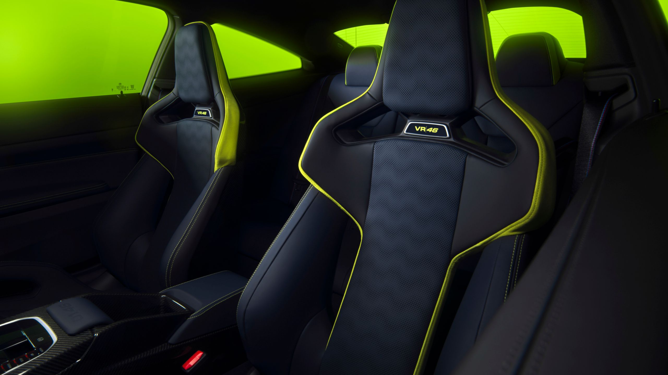BMW M4 CS Edition VR46 - Bancos