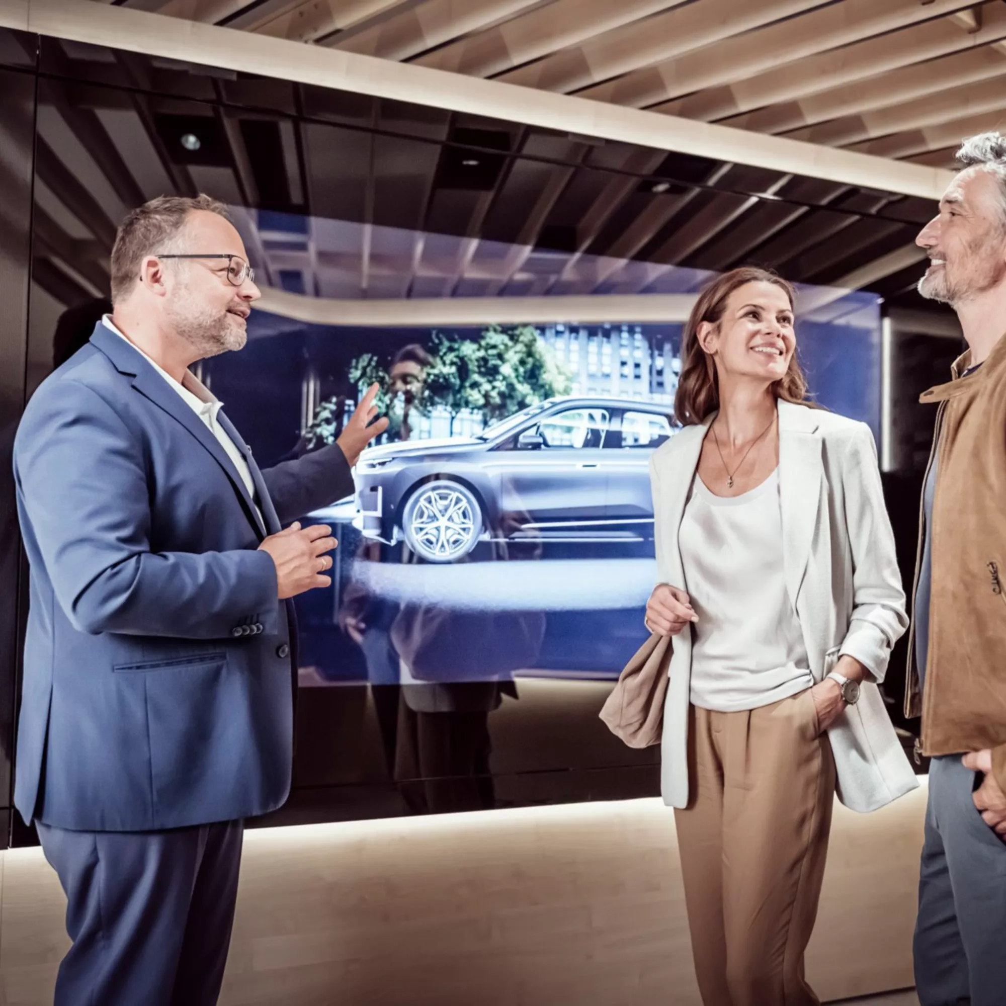 Virtuelle Präsentation Ihres neuen BMW und erste Einweisung im Product Info Center