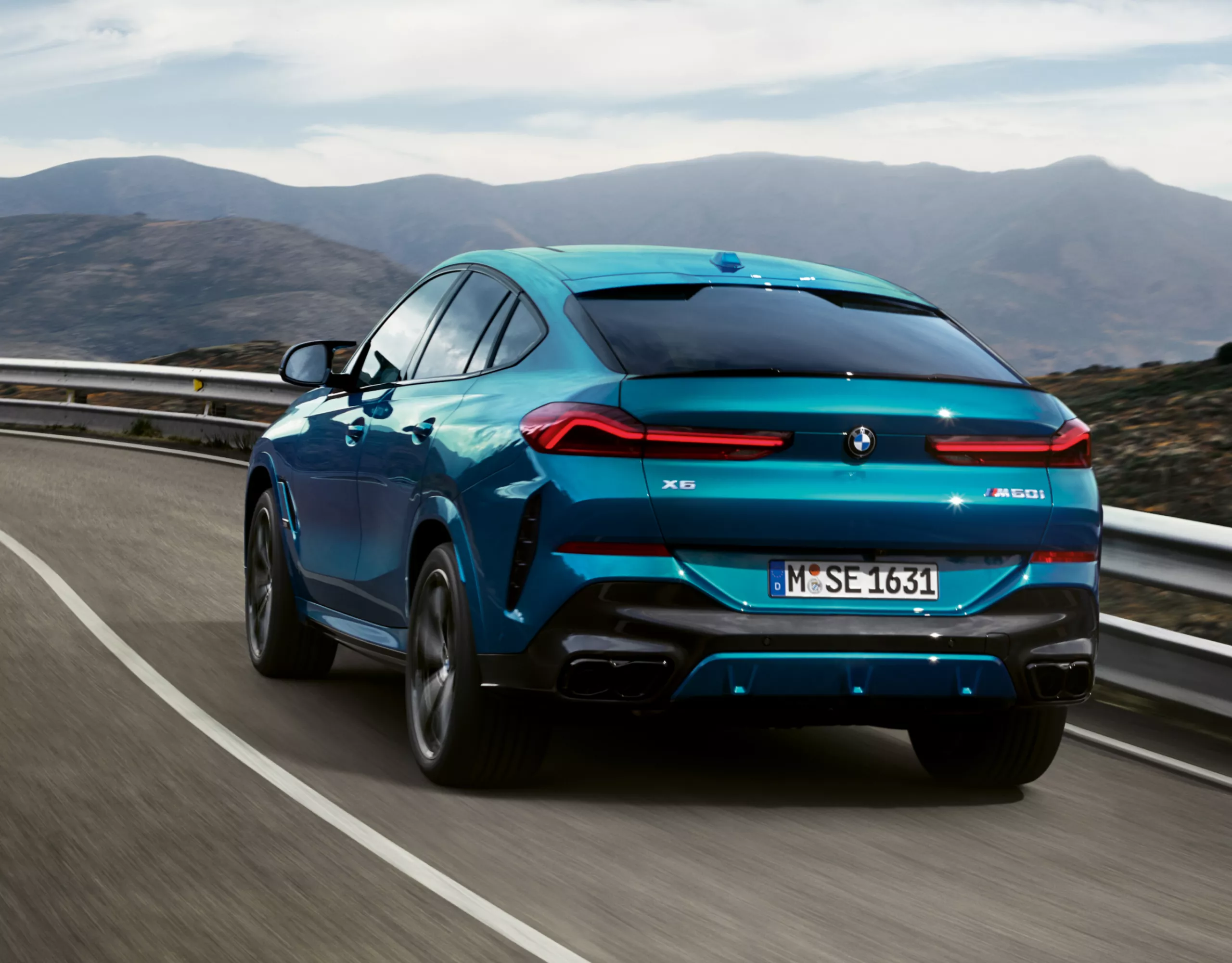 BMW X6（G06） リヤ・ビュー