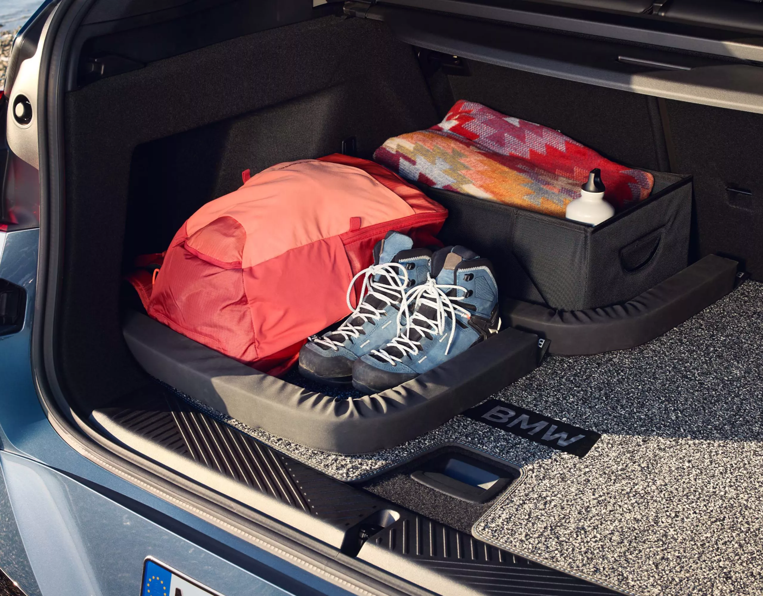 BMW omkeerbare bagageruimtemat originele BMW accessoires voor herfst en winter