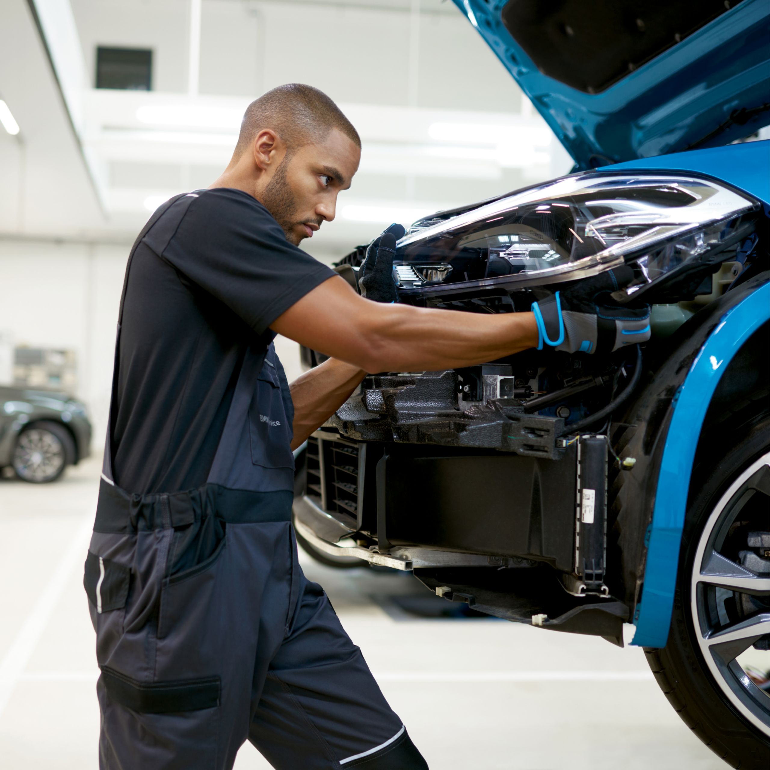 BMW reparaties en verzorging. BMW koplampreparatie