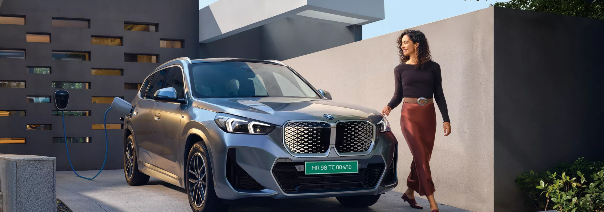 BMW iX1