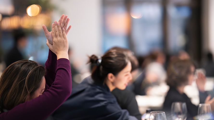  饗宴の締めくくりは、心からの歓喜とともに。