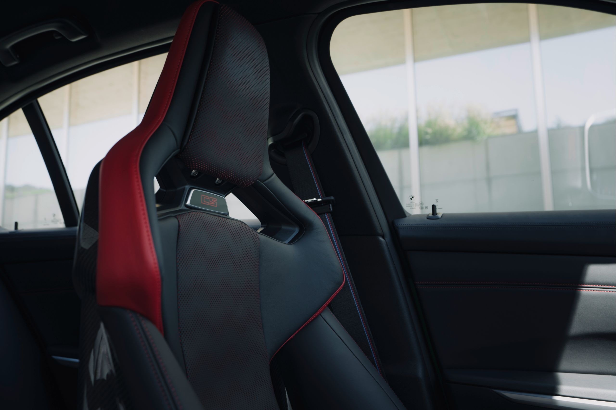 ที่นั่งทรงบักเก็ต M Carbon ของ BMW M3 CS