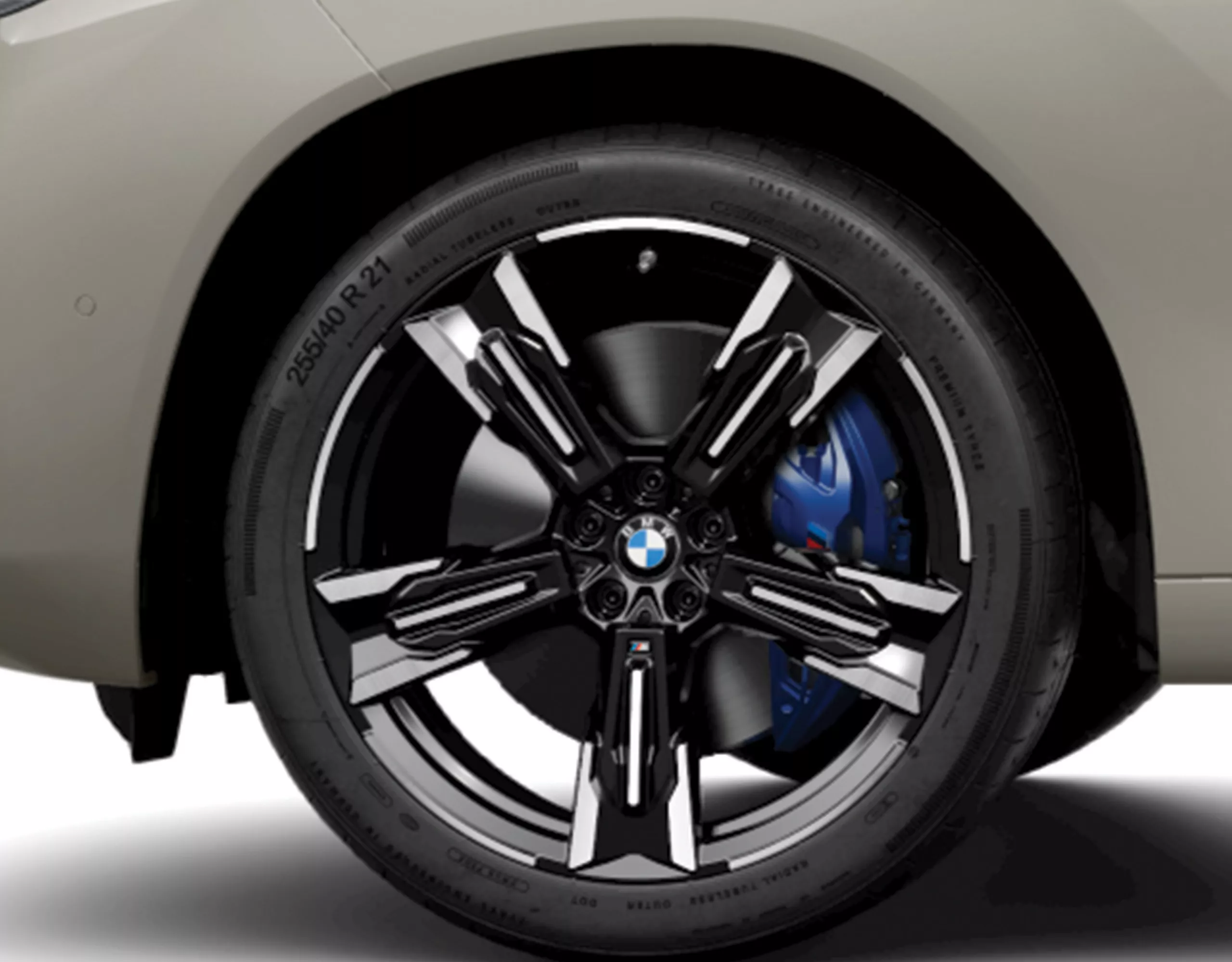 BMW X3 M50 SUV Rodas de liga leve M de 21" Star-spoke estilo 1037 M Bicolor.