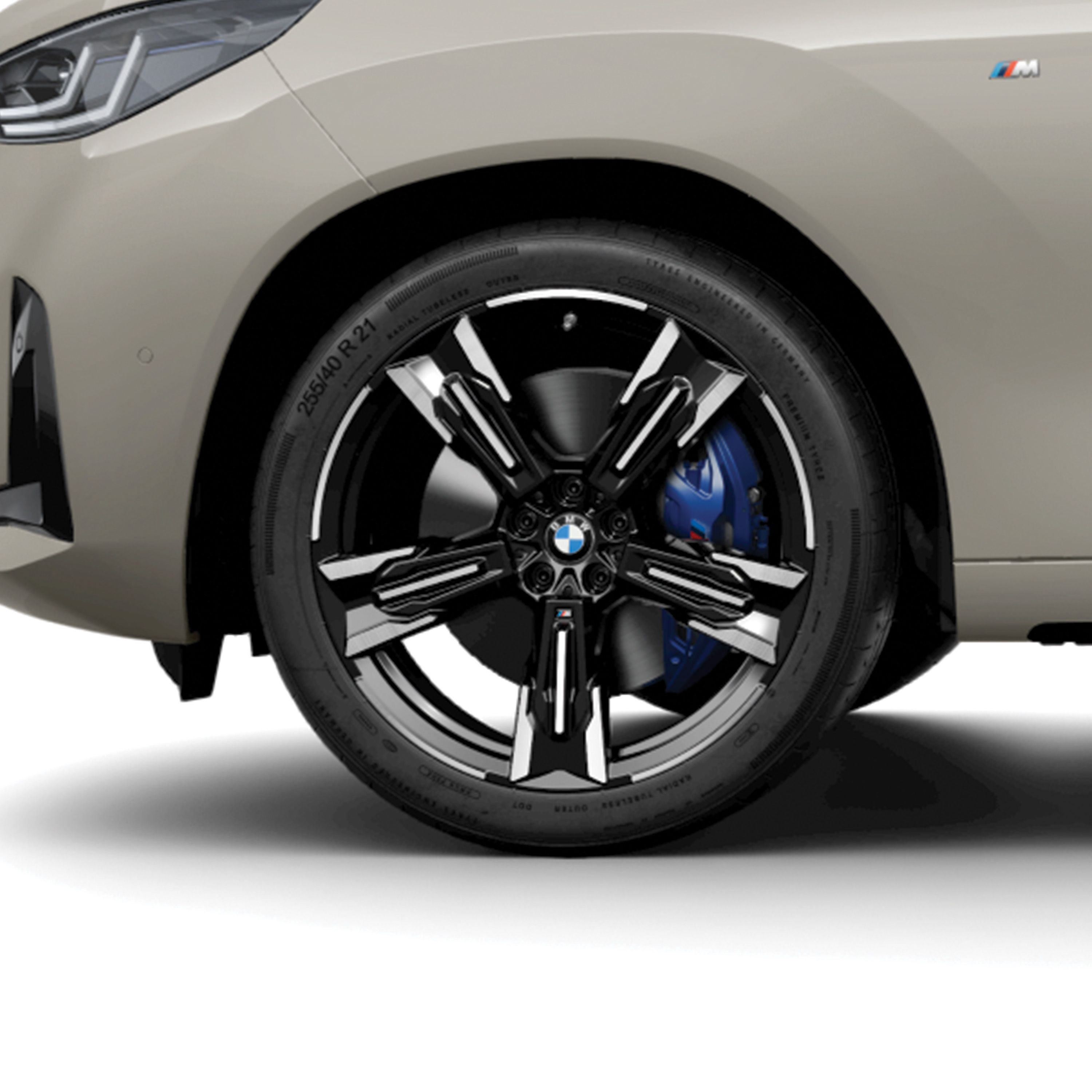 BMW X3 M50 SUV Rodas de liga leve M de 21" Star-spoke estilo 1037 M Bicolor.