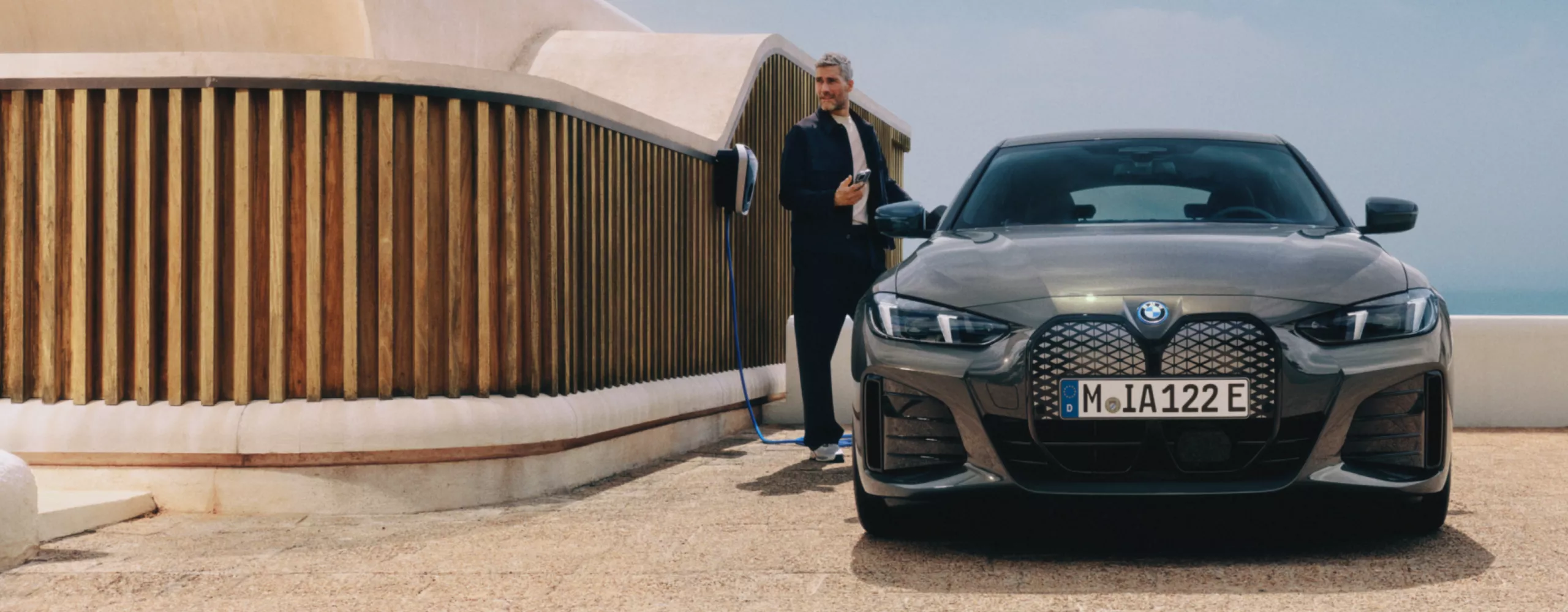 BMW 充電解決方案：輔助工具