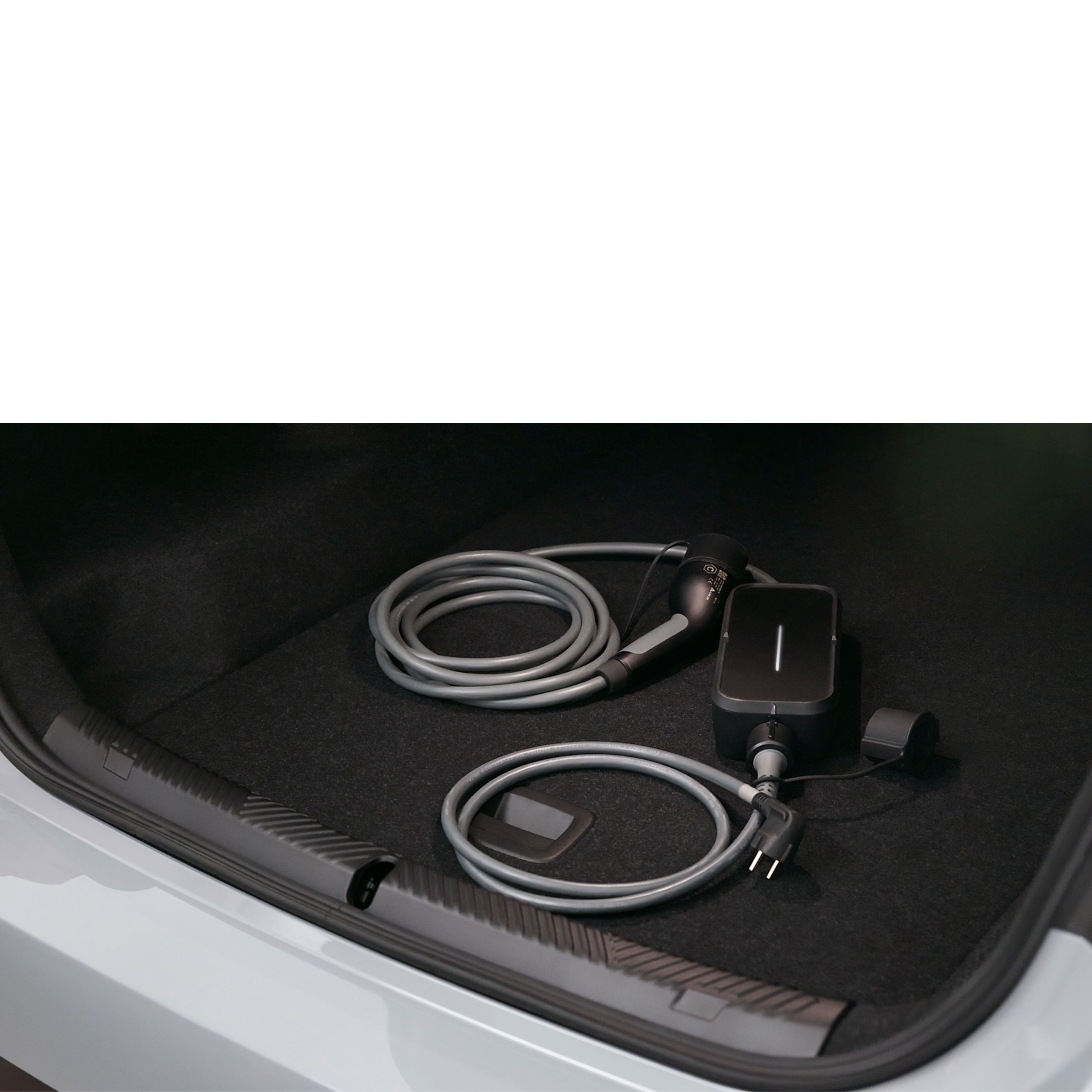 Elektroauto Kosten Wallbox und Ladezubehör