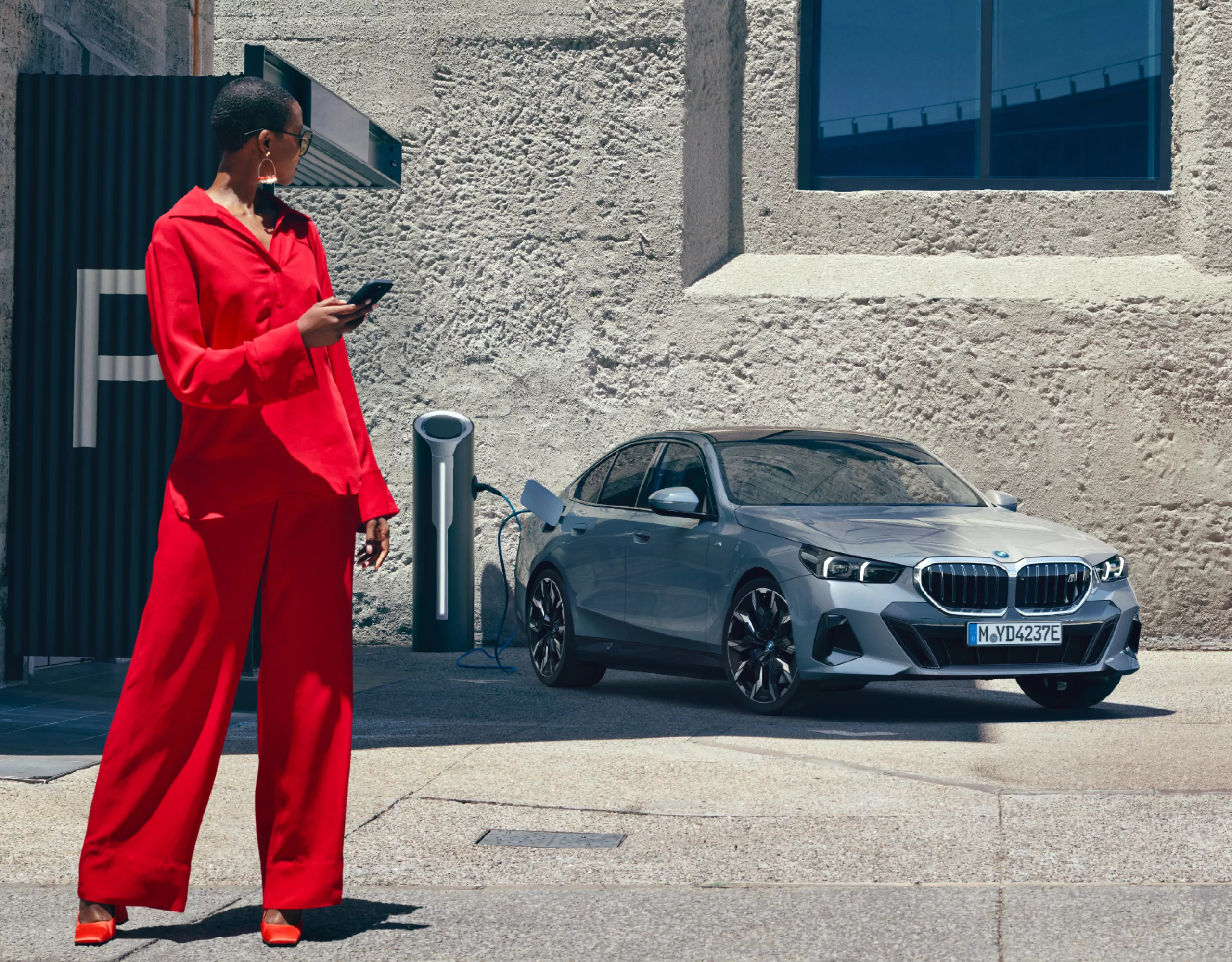 Coûts d’une voiture électrique - BMW Charging