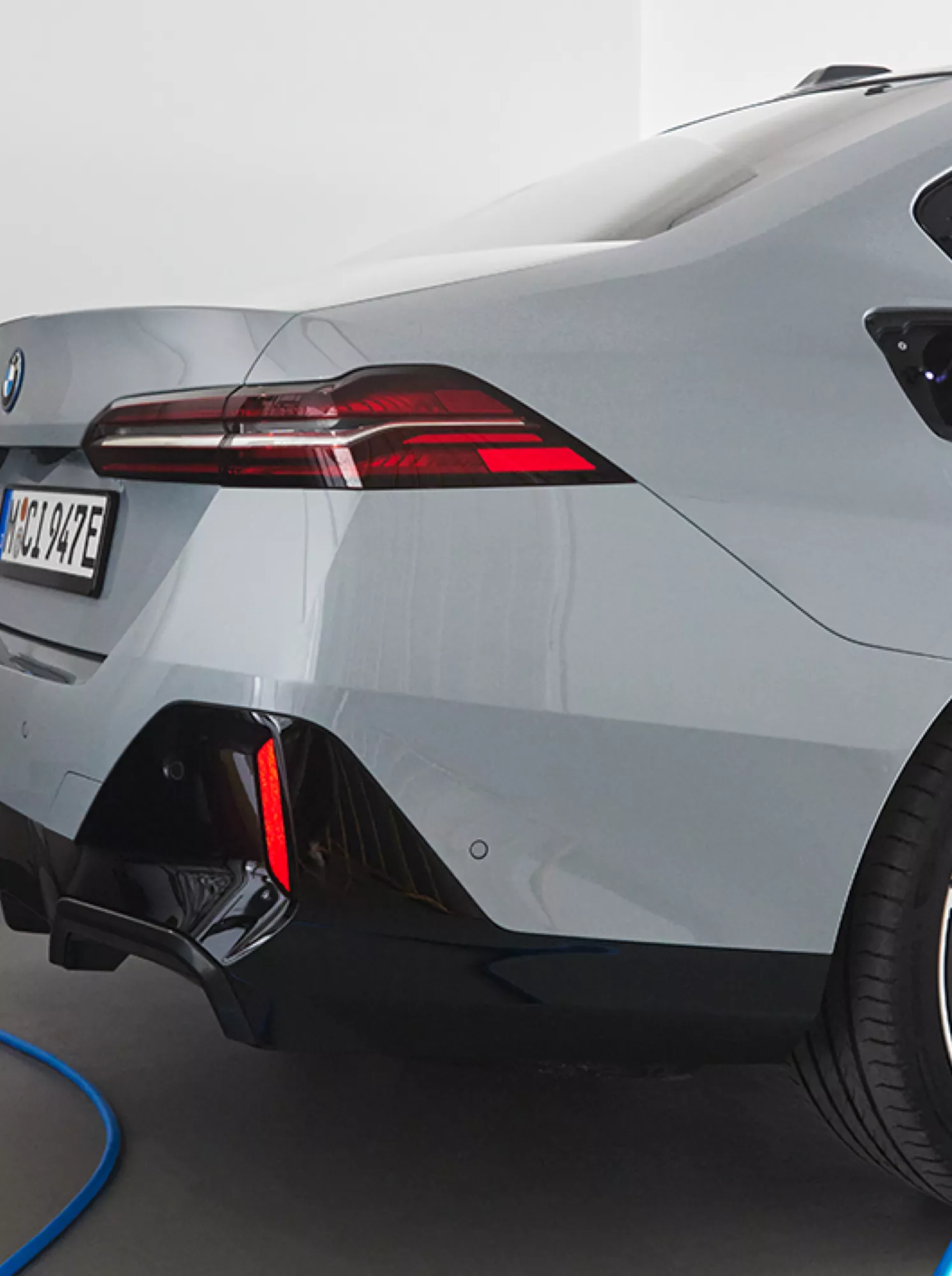 Carregamento Connected Home com BMW Wallbox Plus.