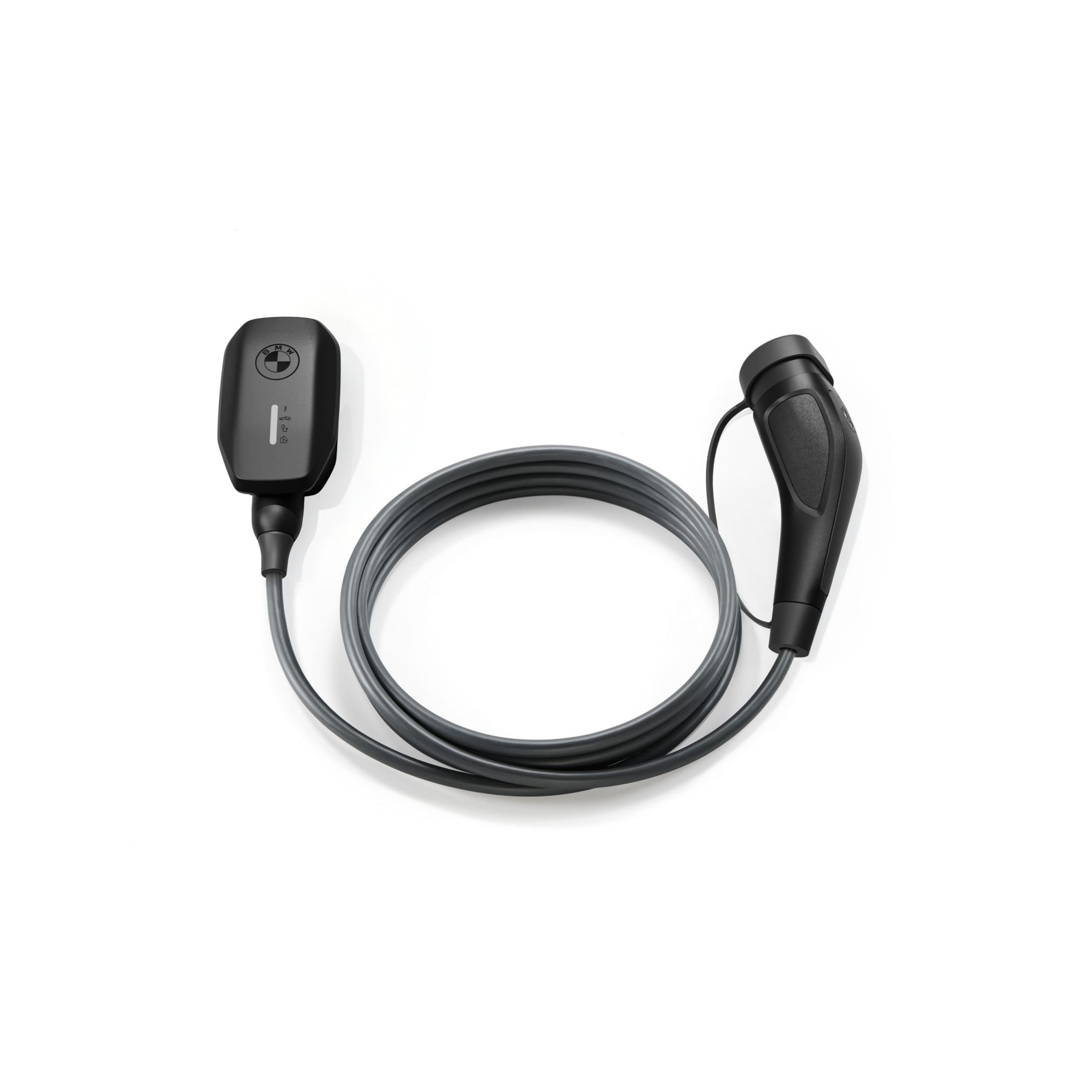BMW Multifunction Charger mit angeschlossenem Ladekabel