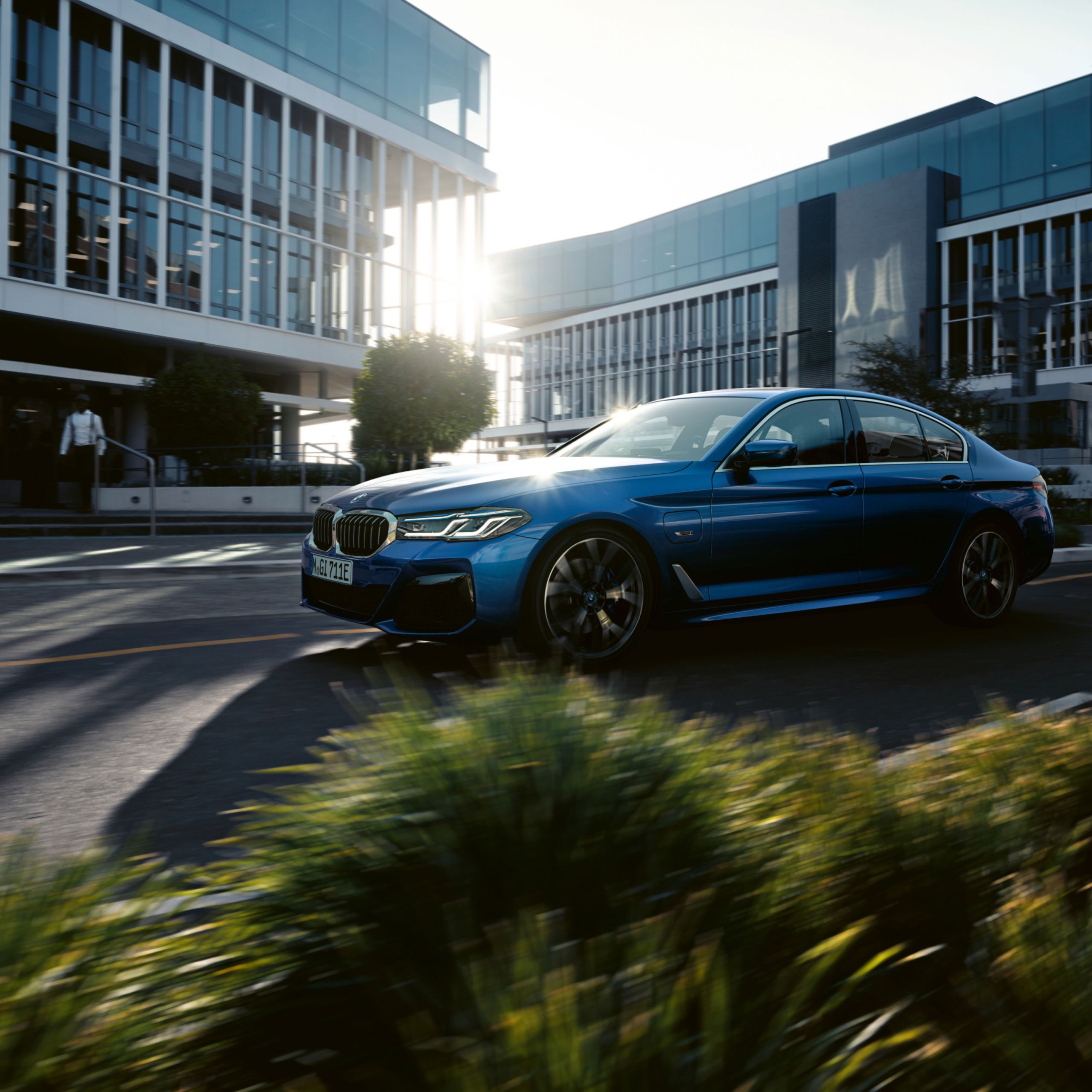 BMW plug-in hybrid Mild-hybrid technnology