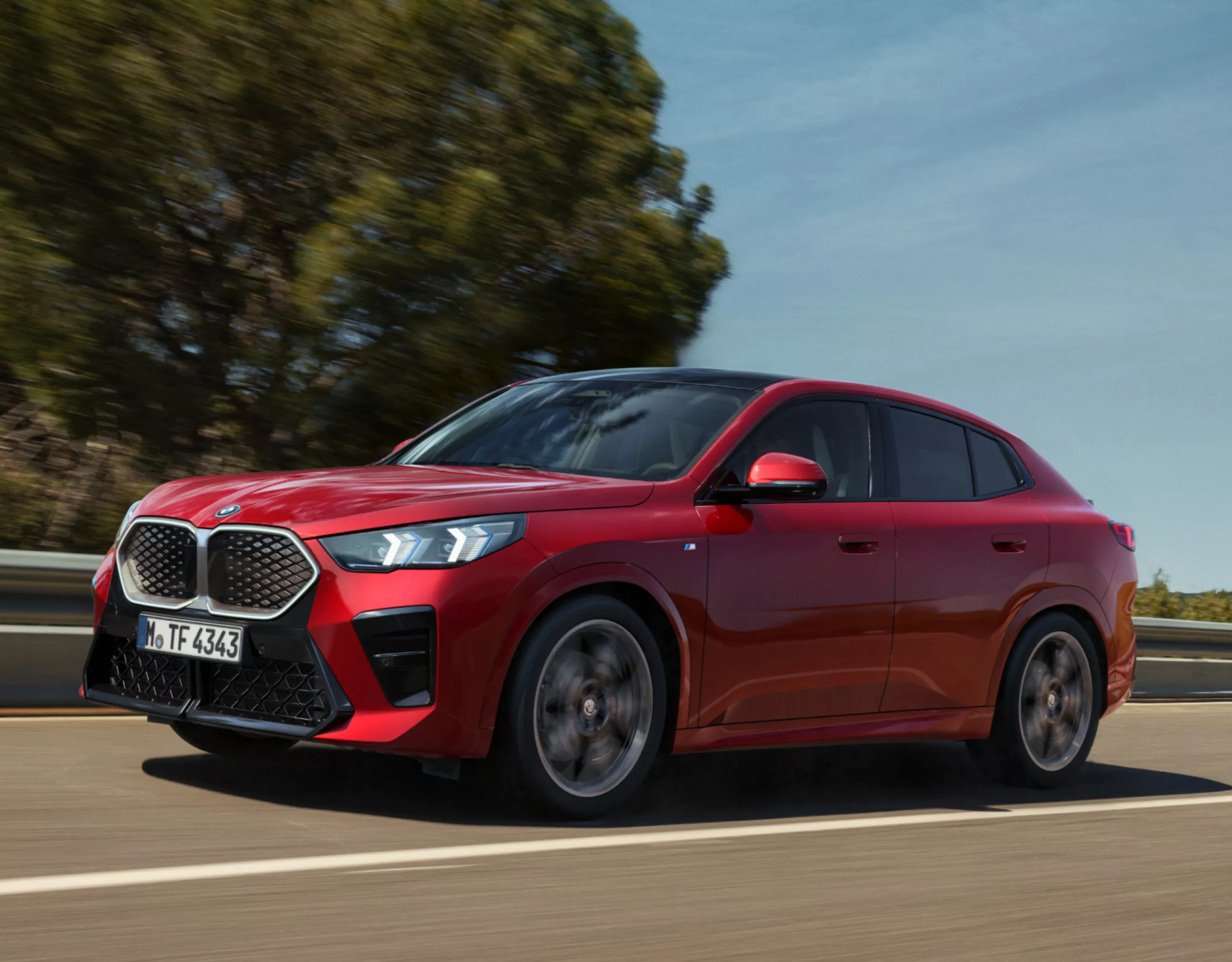 פלאג-אין הייבריד של BMW חלופות למכונית חשמלית על סוללה