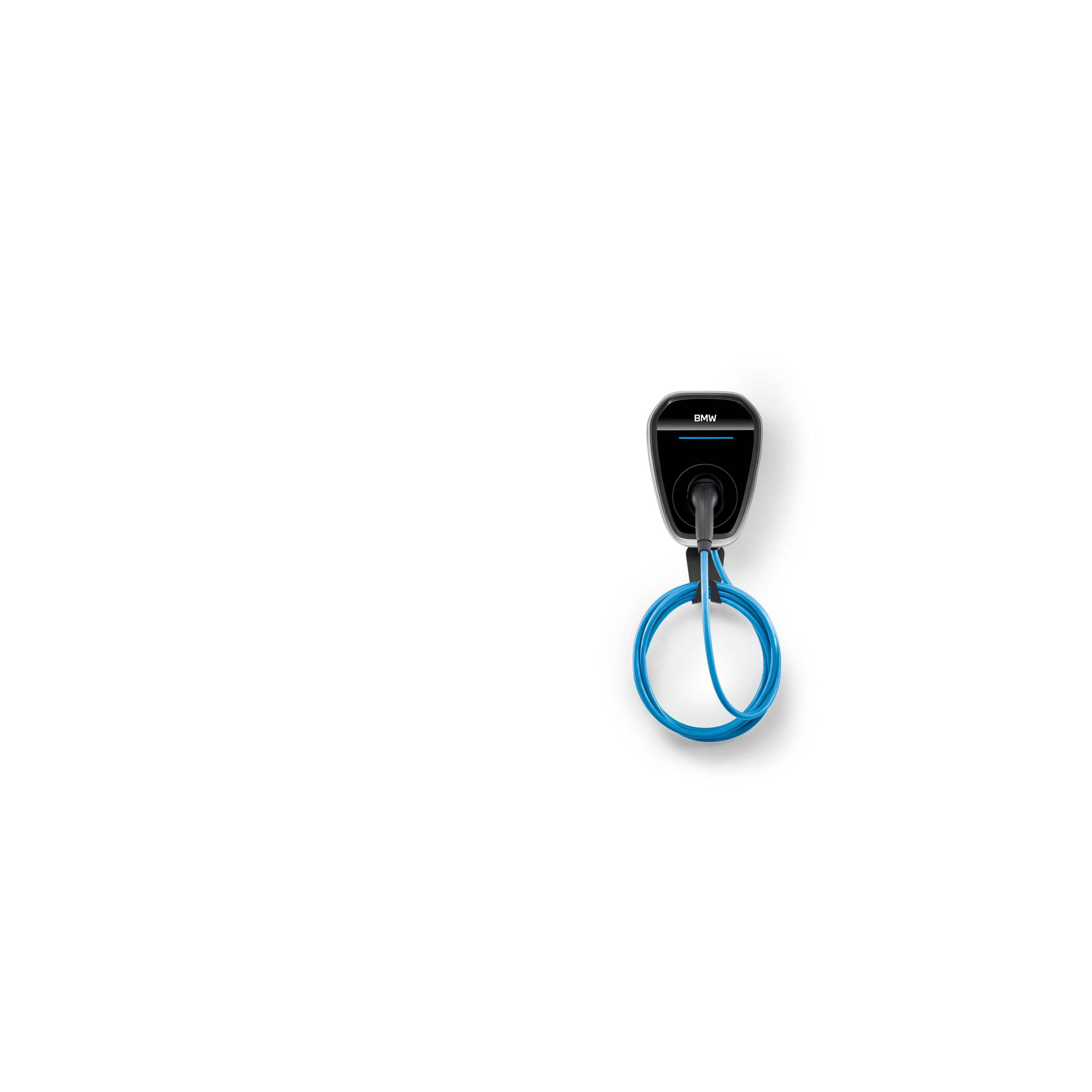 BMW Wallbox Gen 3 preta com cabo de carregamento azul numa parede branca
