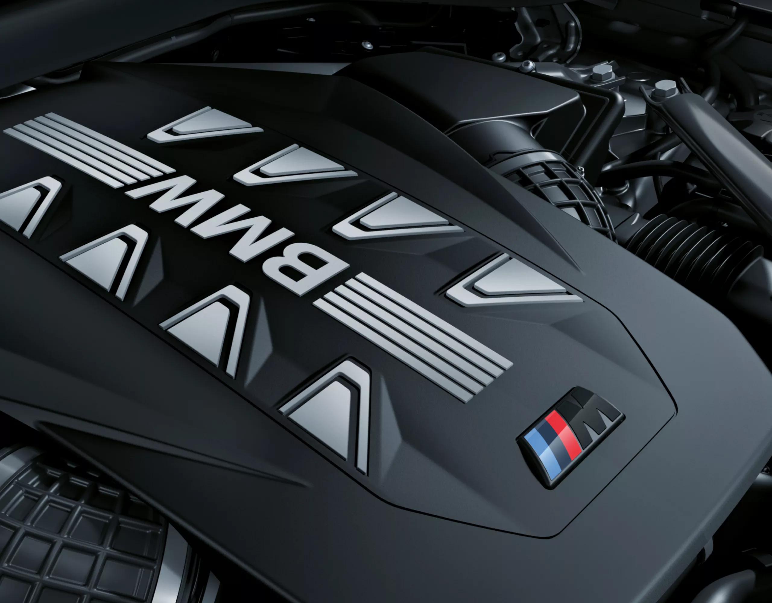 BMW X5 M60i xDrive M TwinPower Turbo V8-cylinder petrol engine
