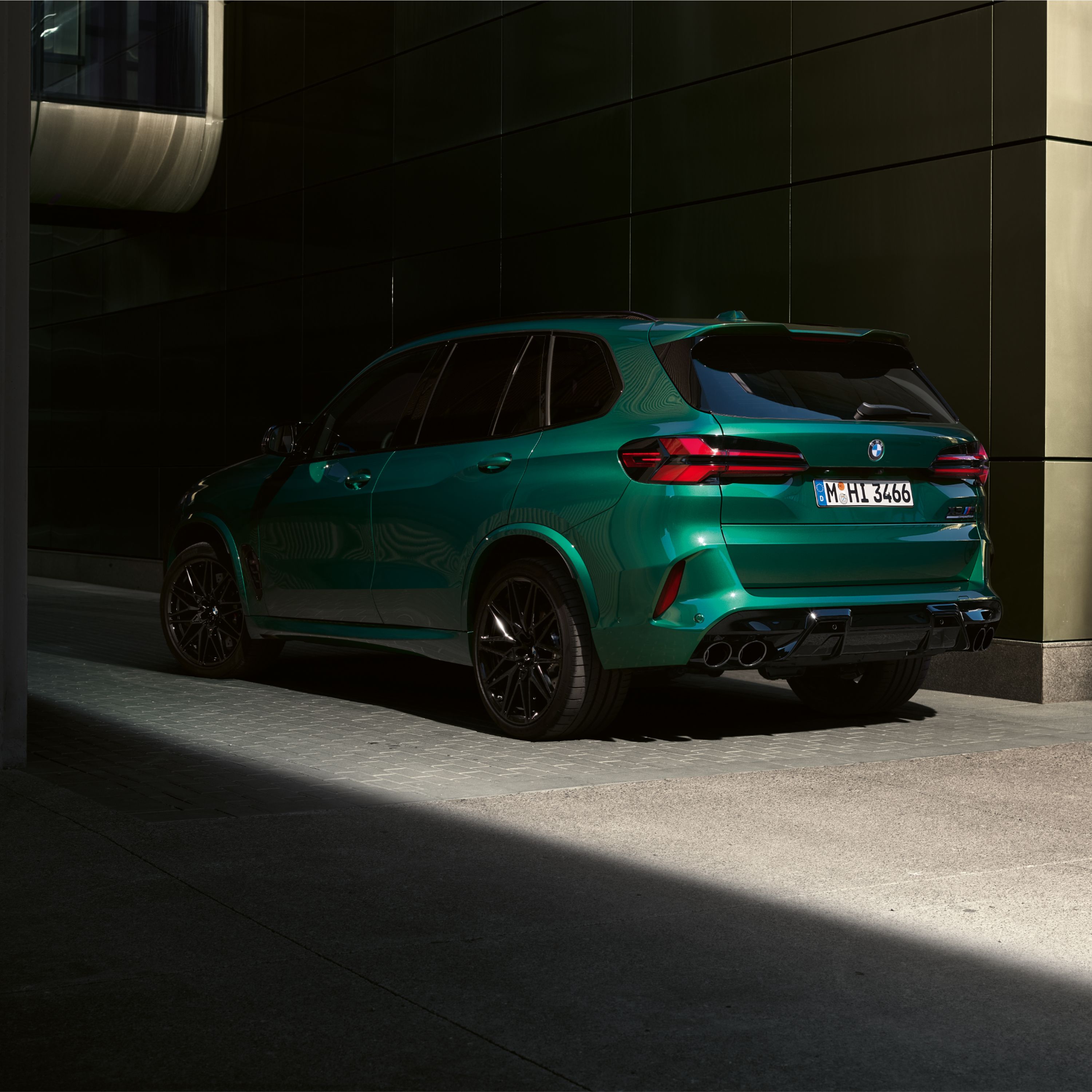 BMW X5 M Competition, système d'échappement Sport M
