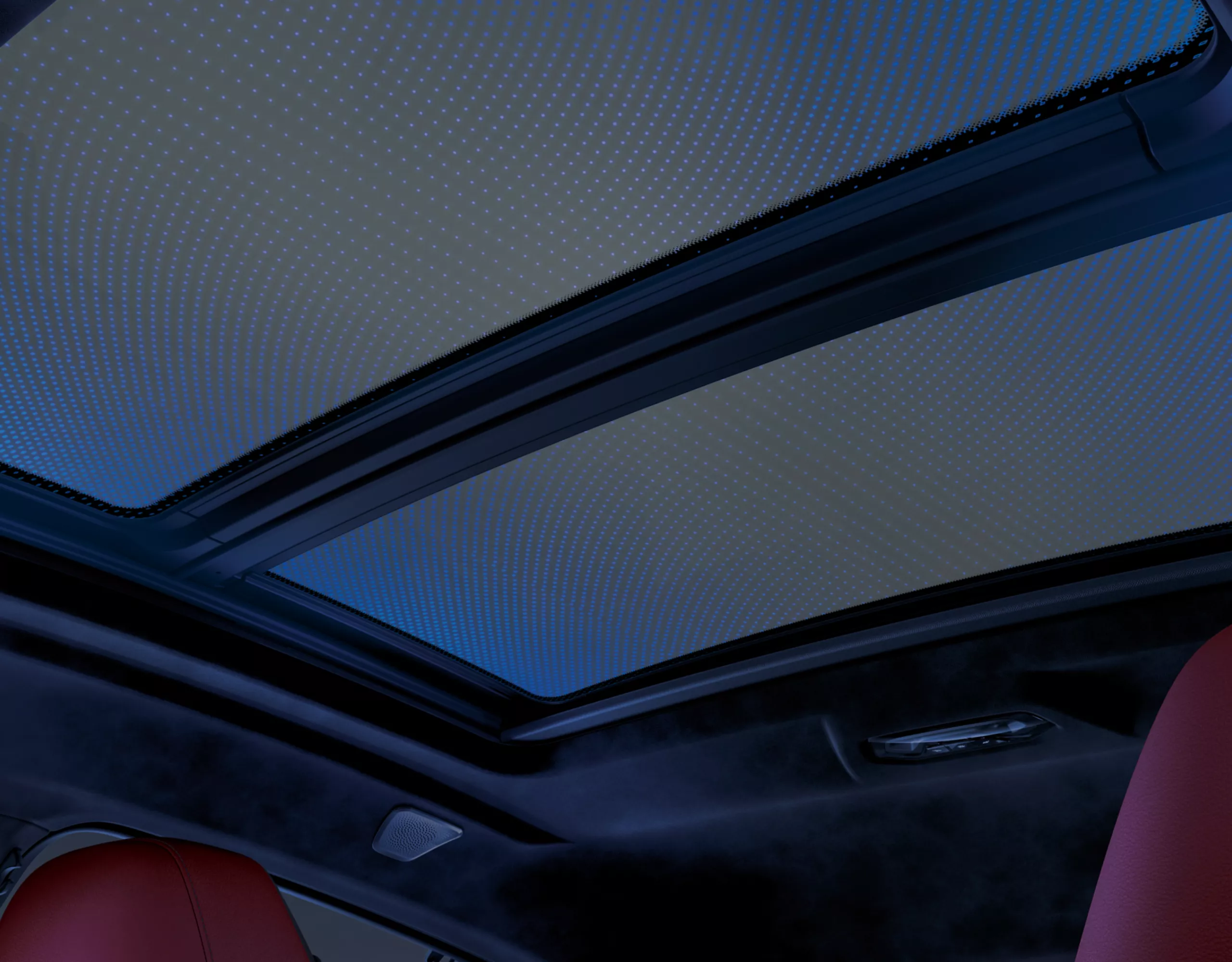 Blick von Innen durch das Panorama-Glasdach in den Himmel