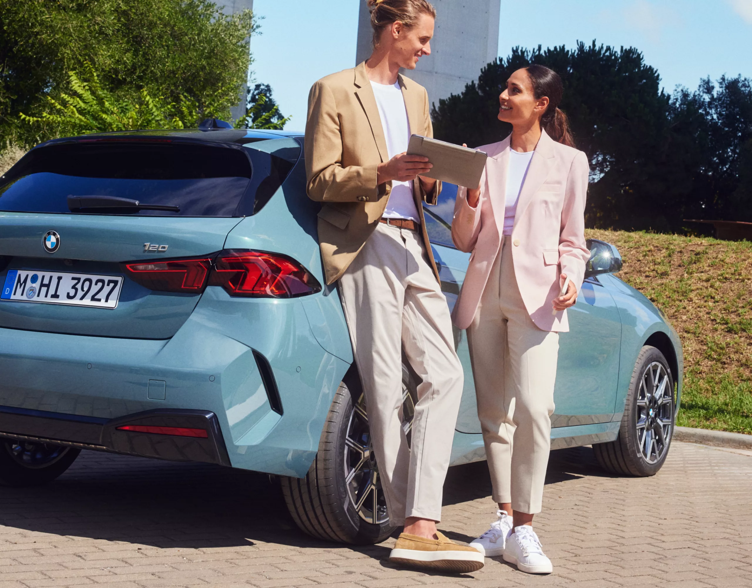 บริการเช่าซื้อของ BMW Financial Services – สั่งซื้อรถยนต์ของคุณ 