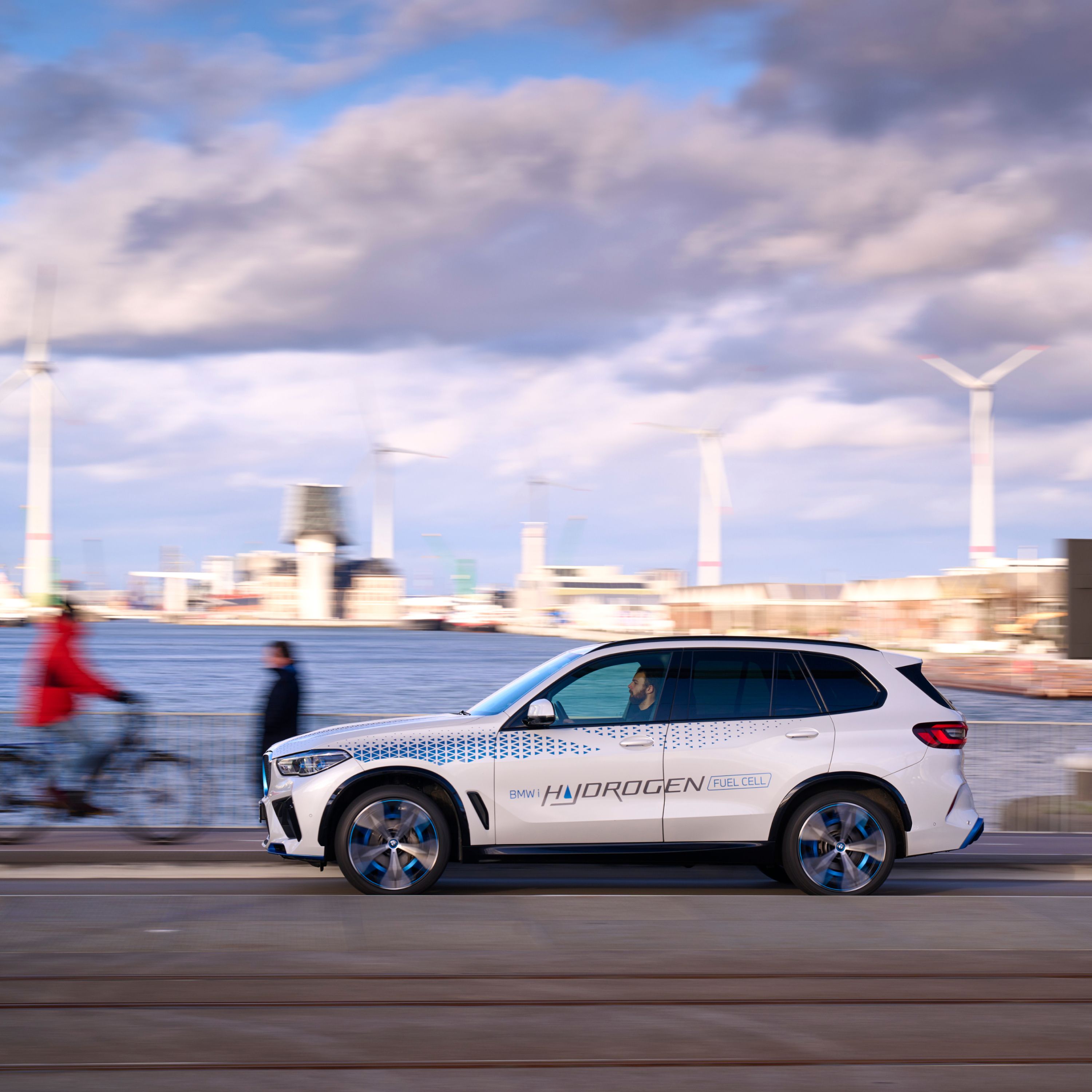 BMW iX5 Fahrfreude mit Wasserstoff