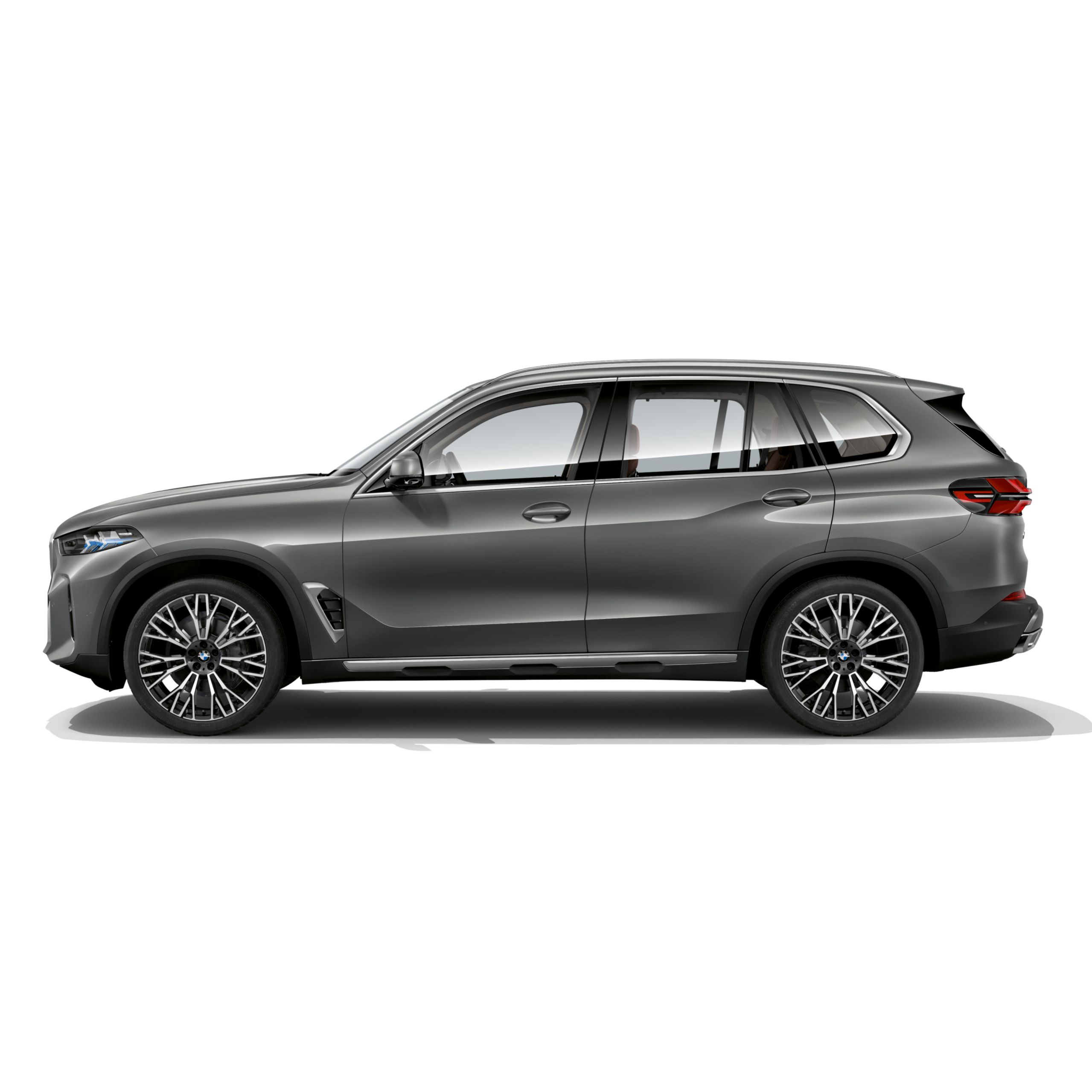 BMW X5, 22-palcové multispicové BMW Individual disky z ľahkej zliatiny 745 I Bicolour, so zmiešaným obutím