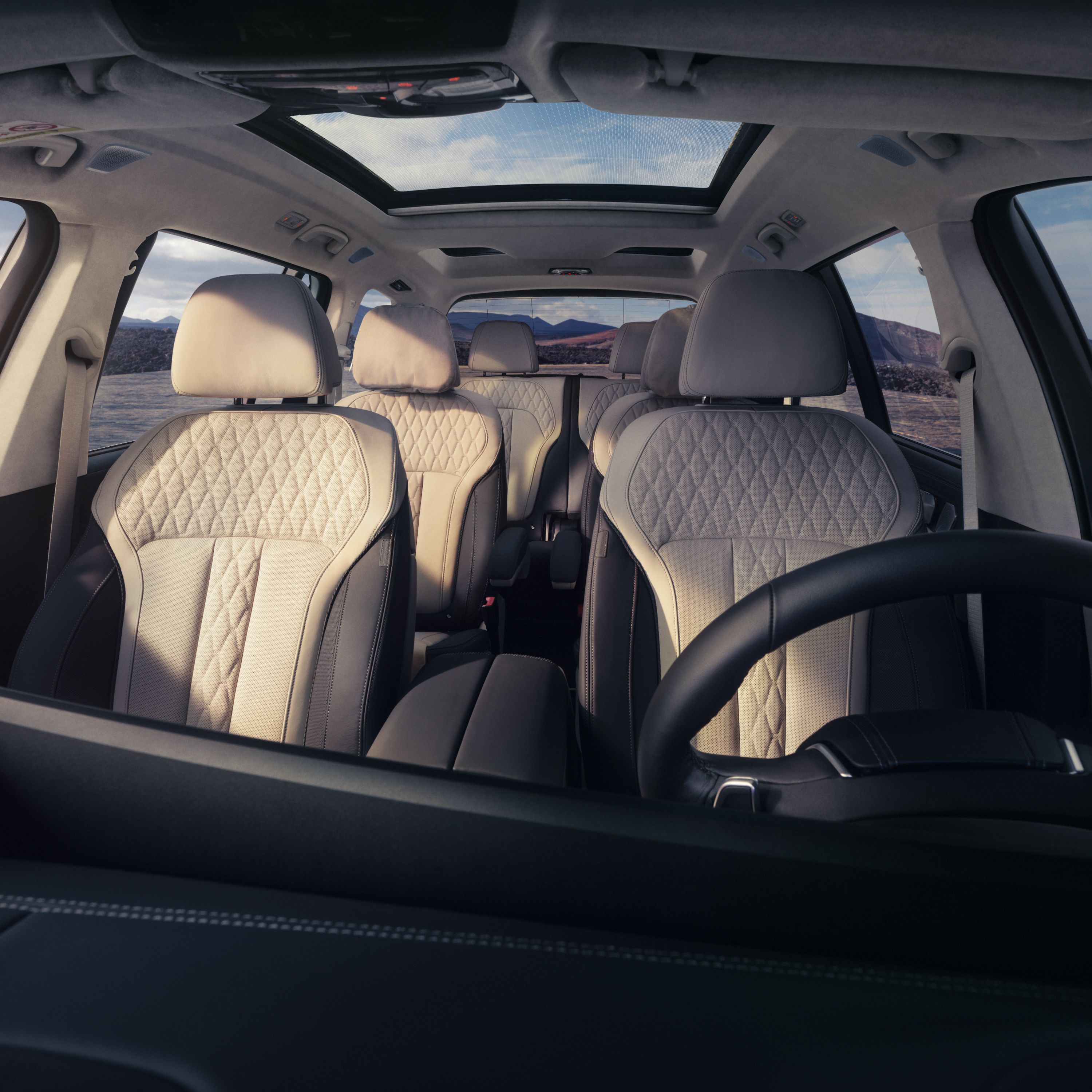 BMW X7 6-seat design