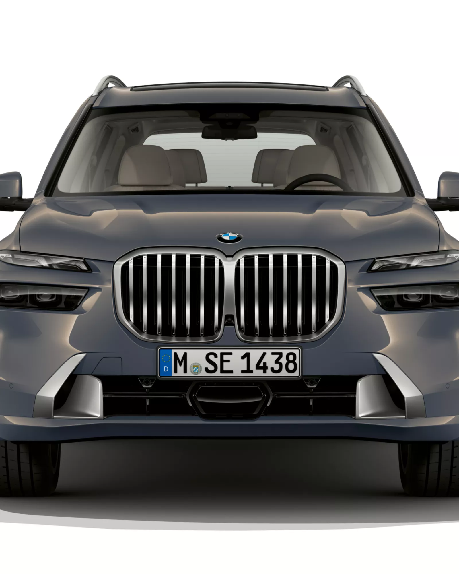 BMW X7: решётка радиатора и разделённая оптика