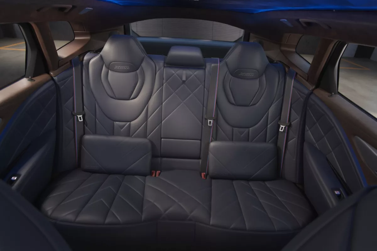 M Lounge Rear Seats