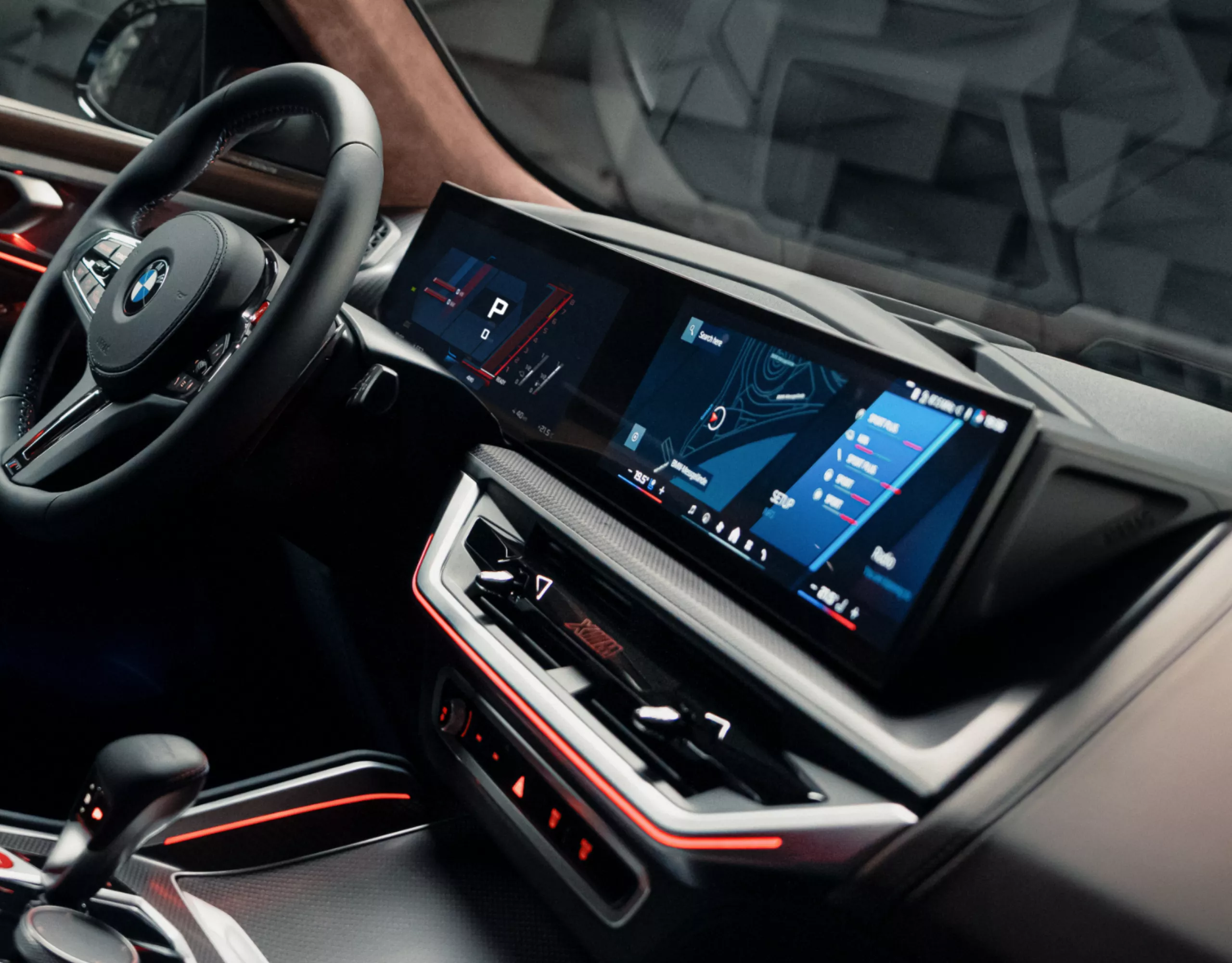 BMW XM Curved Display