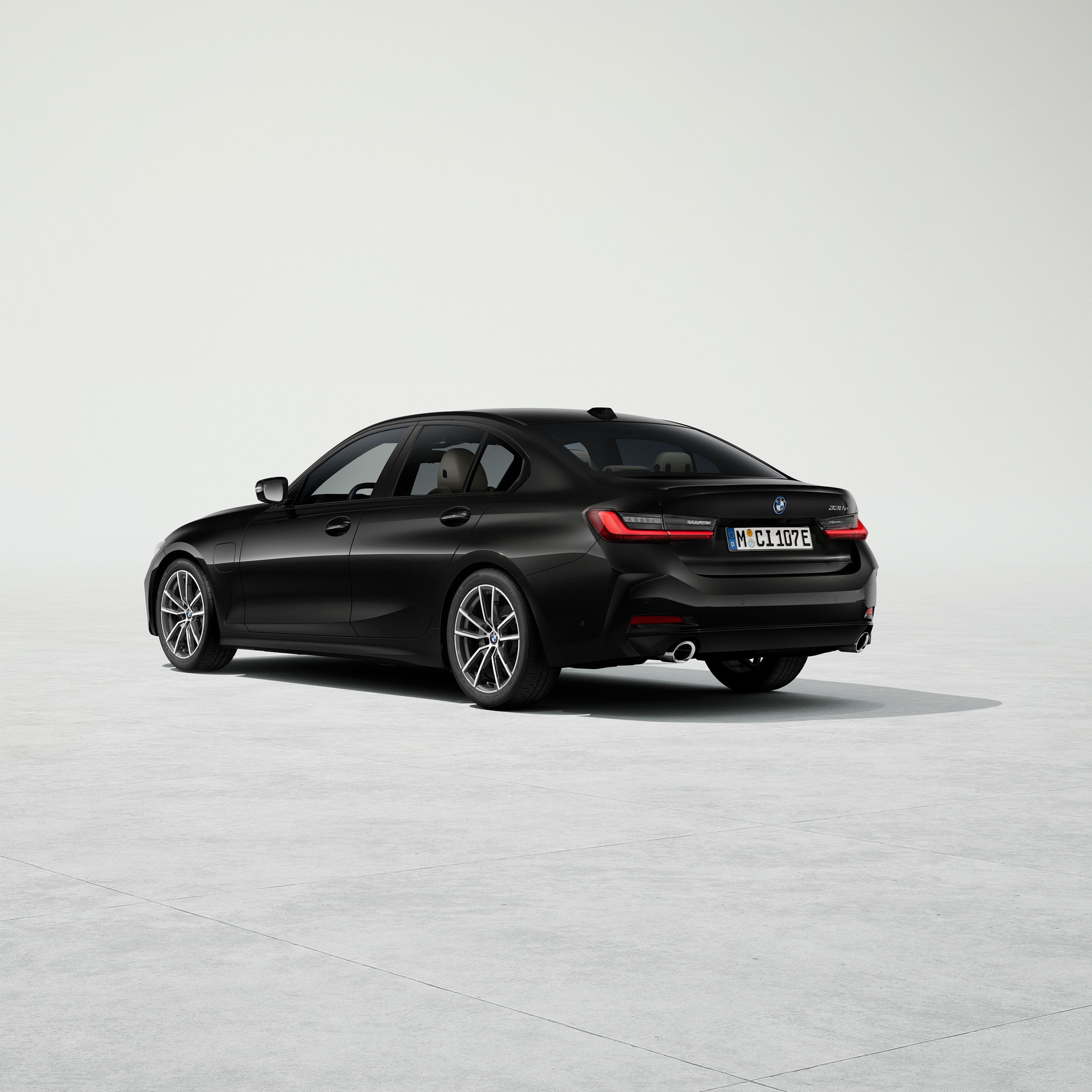 Standard suspension BMW 3 Series Sedan Plug-in hybrid