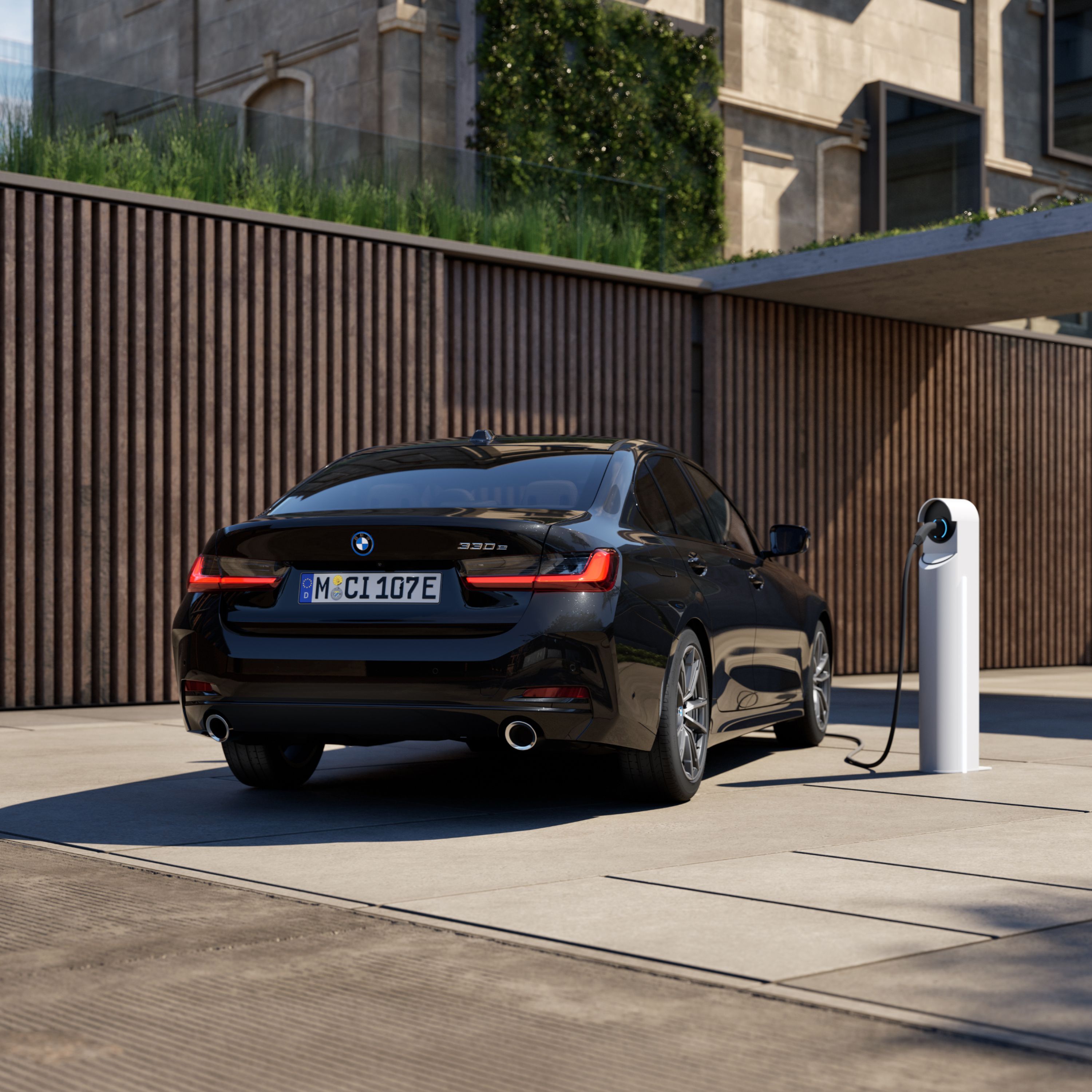 BMW Încărcarea BMW Seria 3 Sedan hibrid plug-in