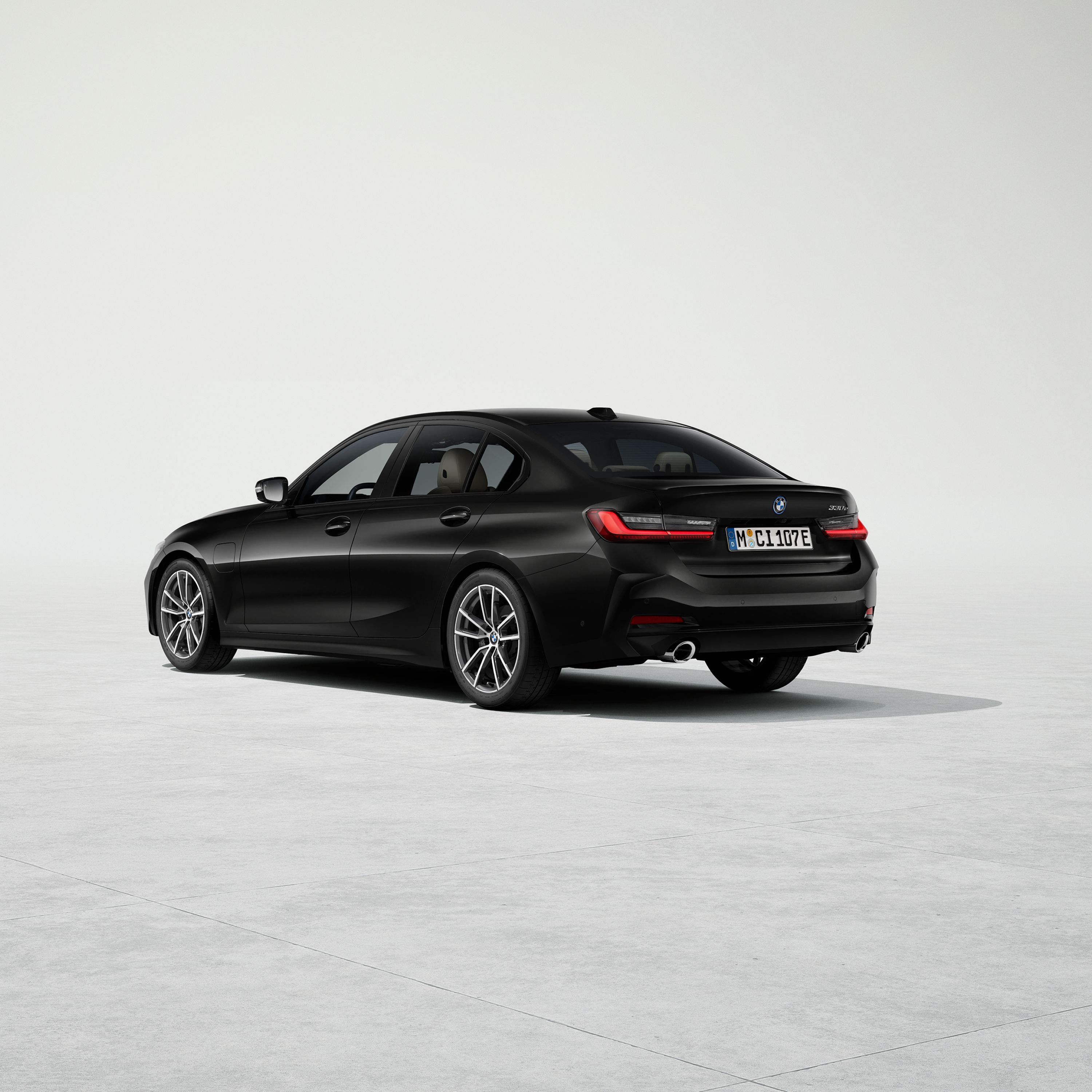 M Highgloss Shadow Line BMW 3 Series Saloon Plug-in hybrid