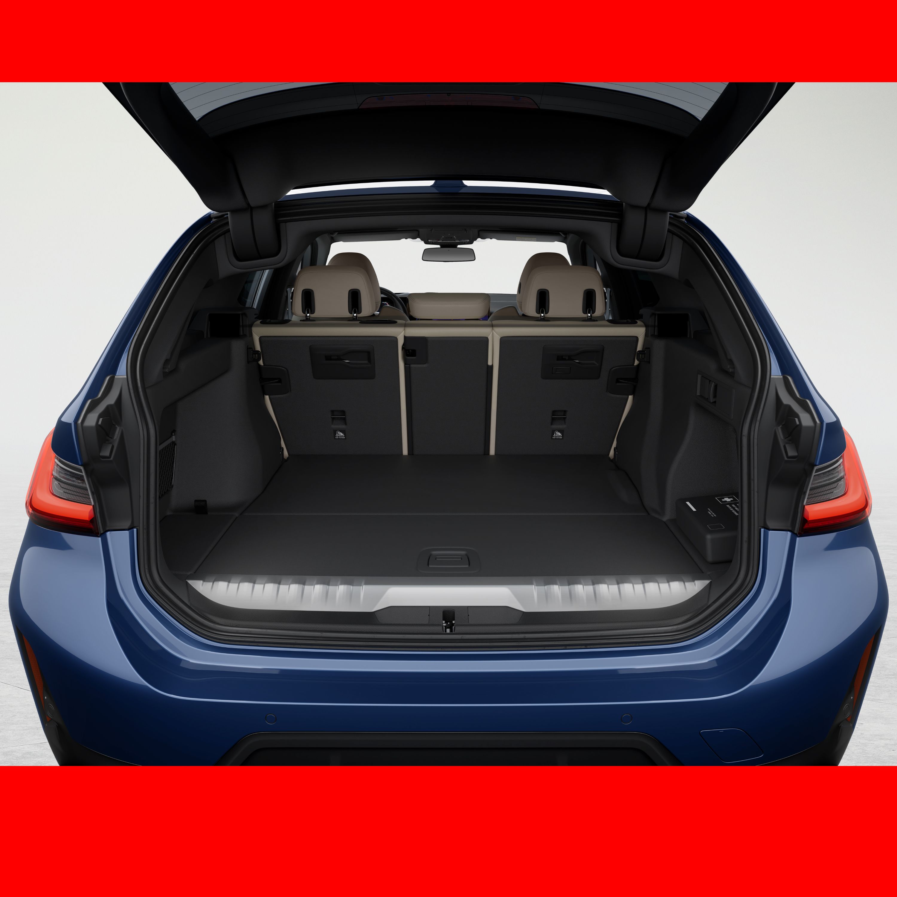 Багажное отделение подключаемого гибрида BMW 3 серии Touring