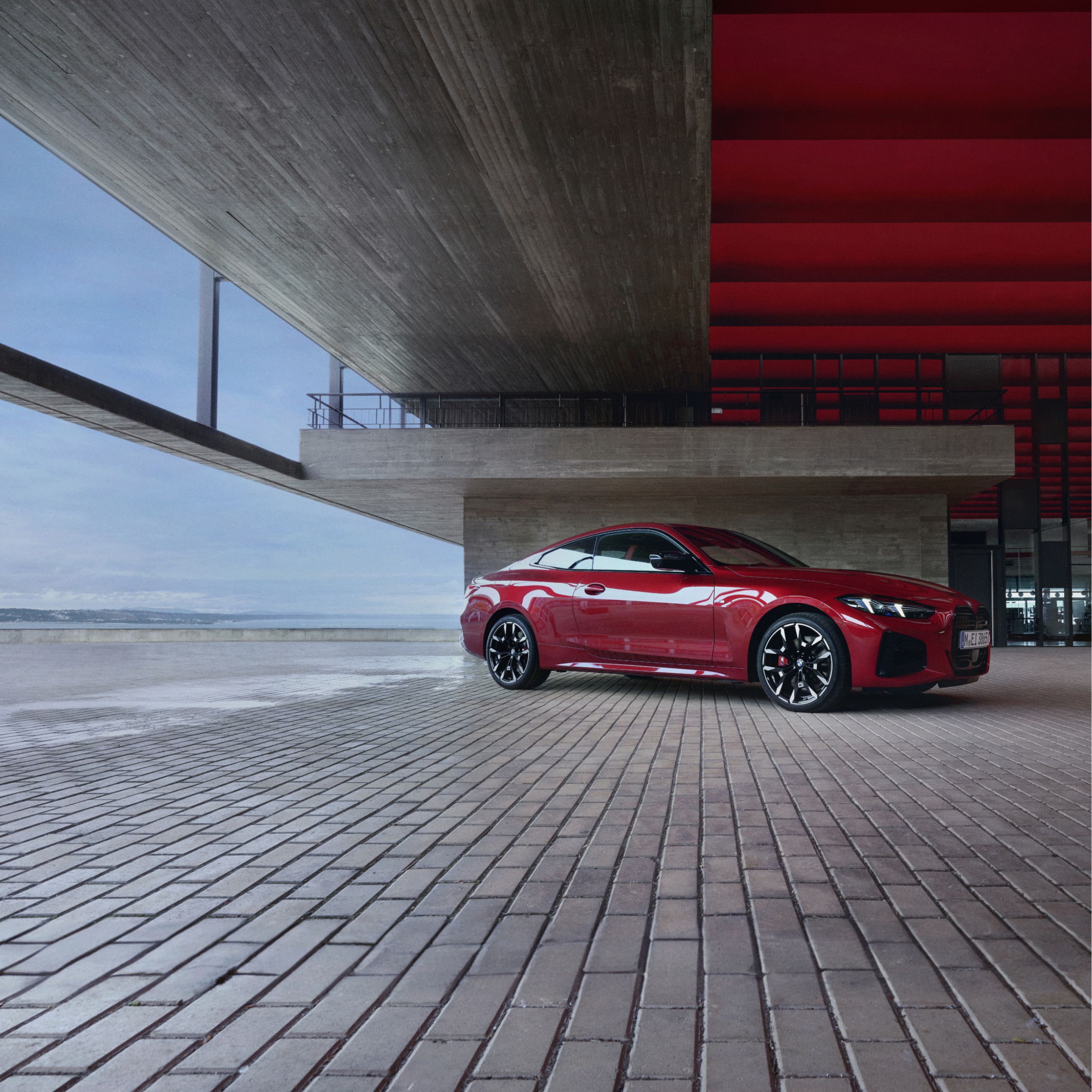 BMW serije 4 Coupé s bojom Fire Red