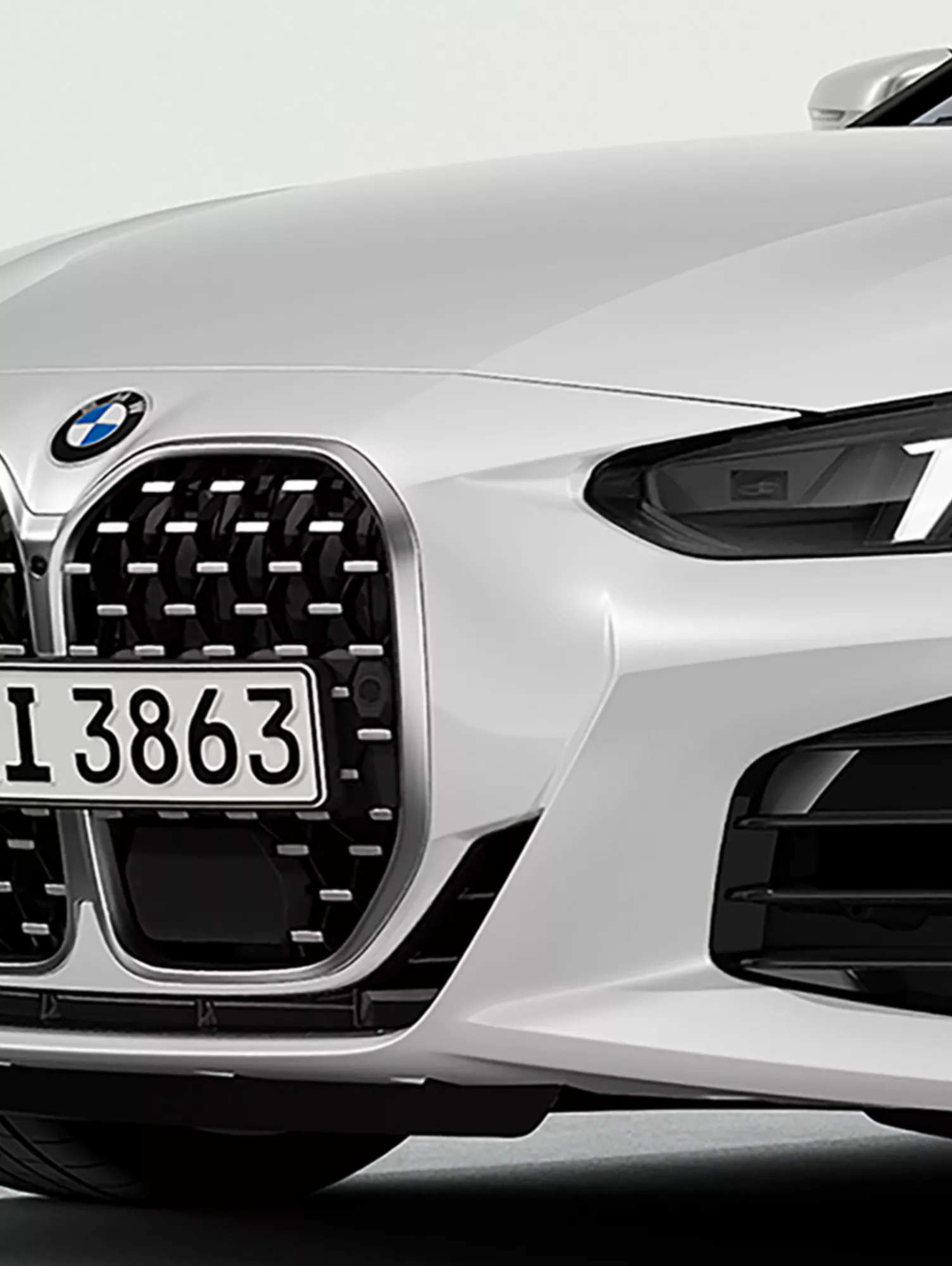 全新BMW 4系列敞篷跑車，全新水箱護罩設計