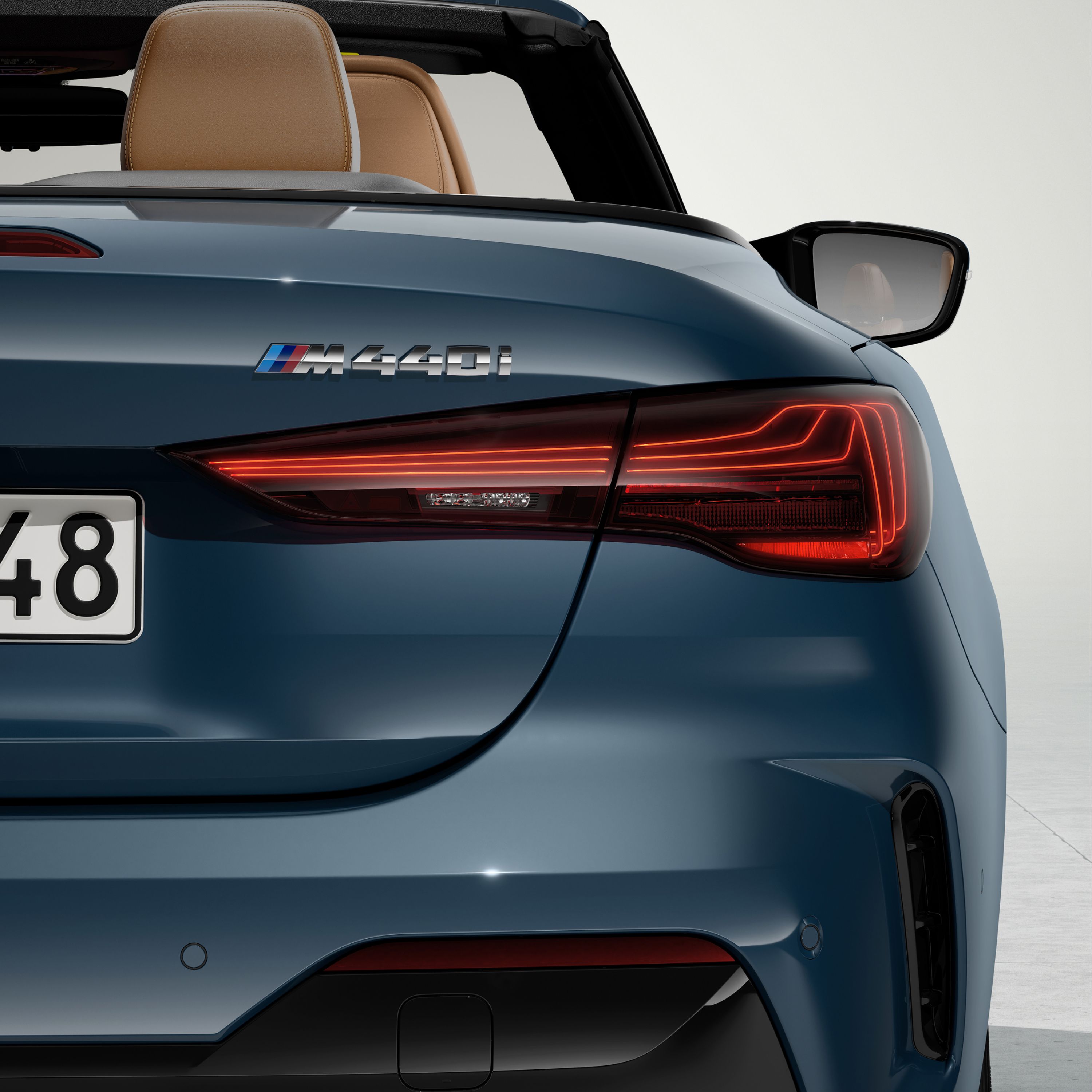 Nuovo design dei fari BMW Serie 4 Cabrio