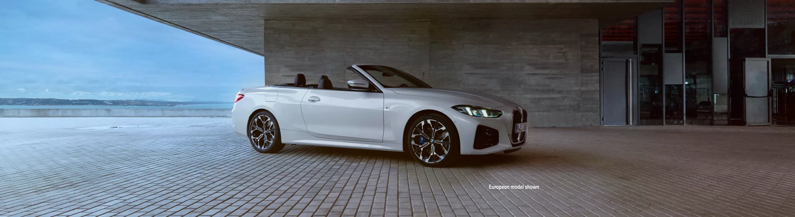 BMW 4er Cabrio in Mineral White