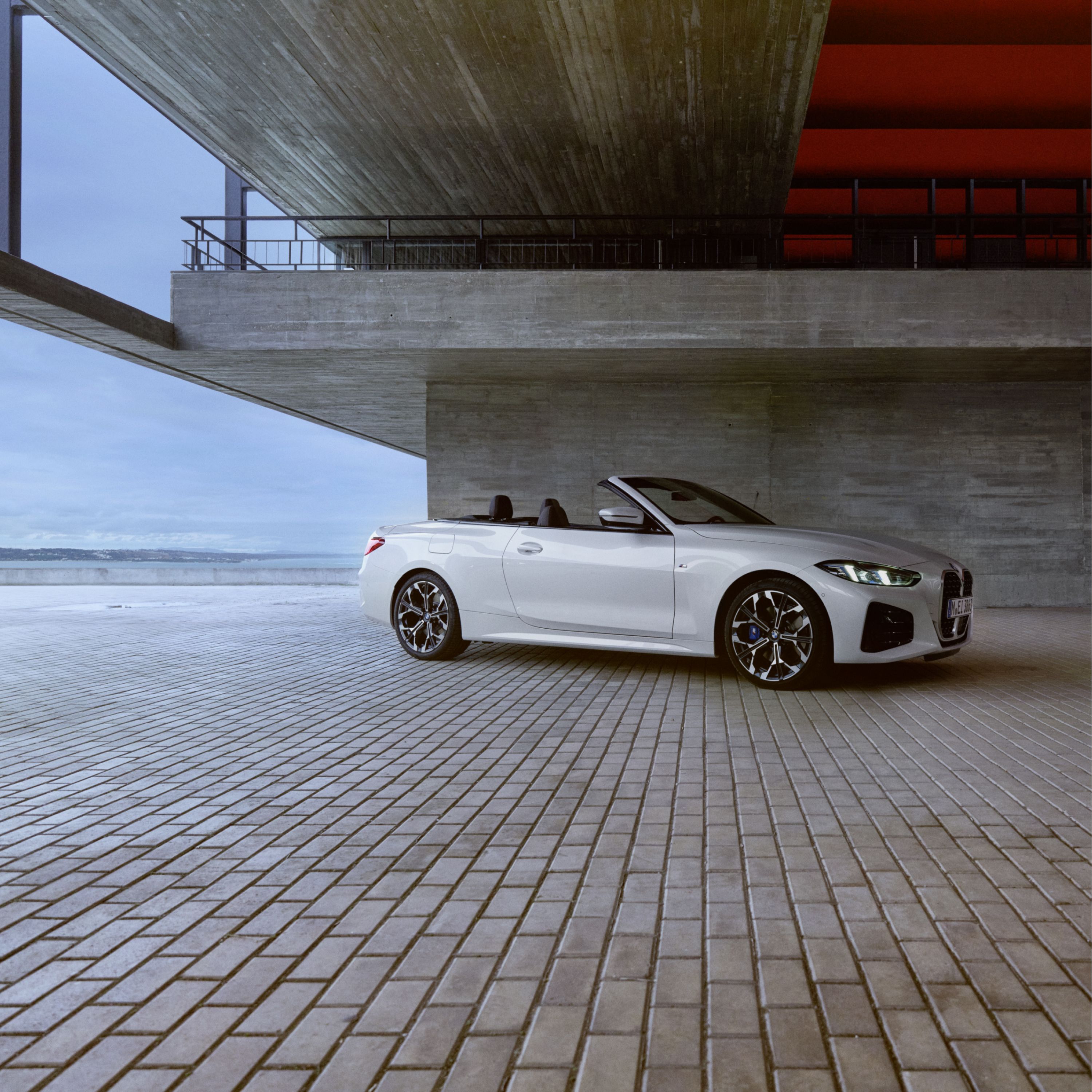  BMW 4 Cabrio kristályfehér színben