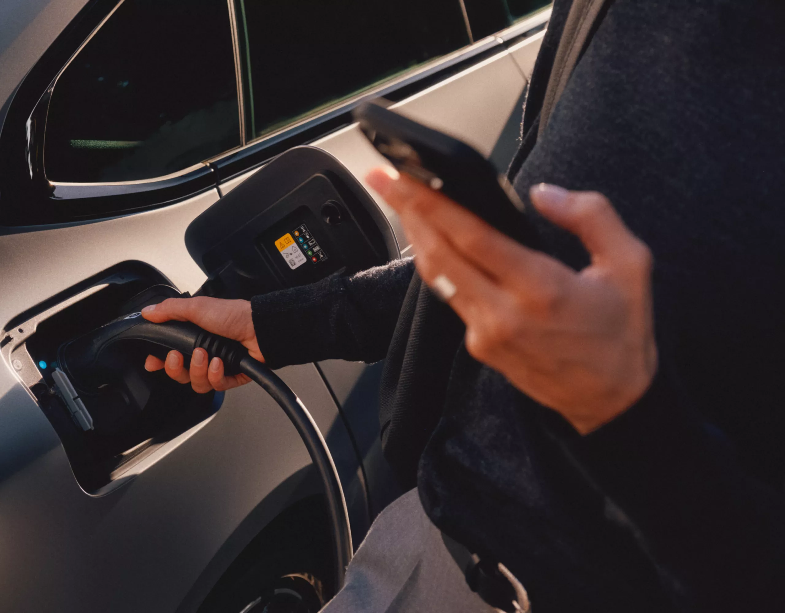 Connected Home Charging BMW i4 M60 xDrive Gran Coupé G26