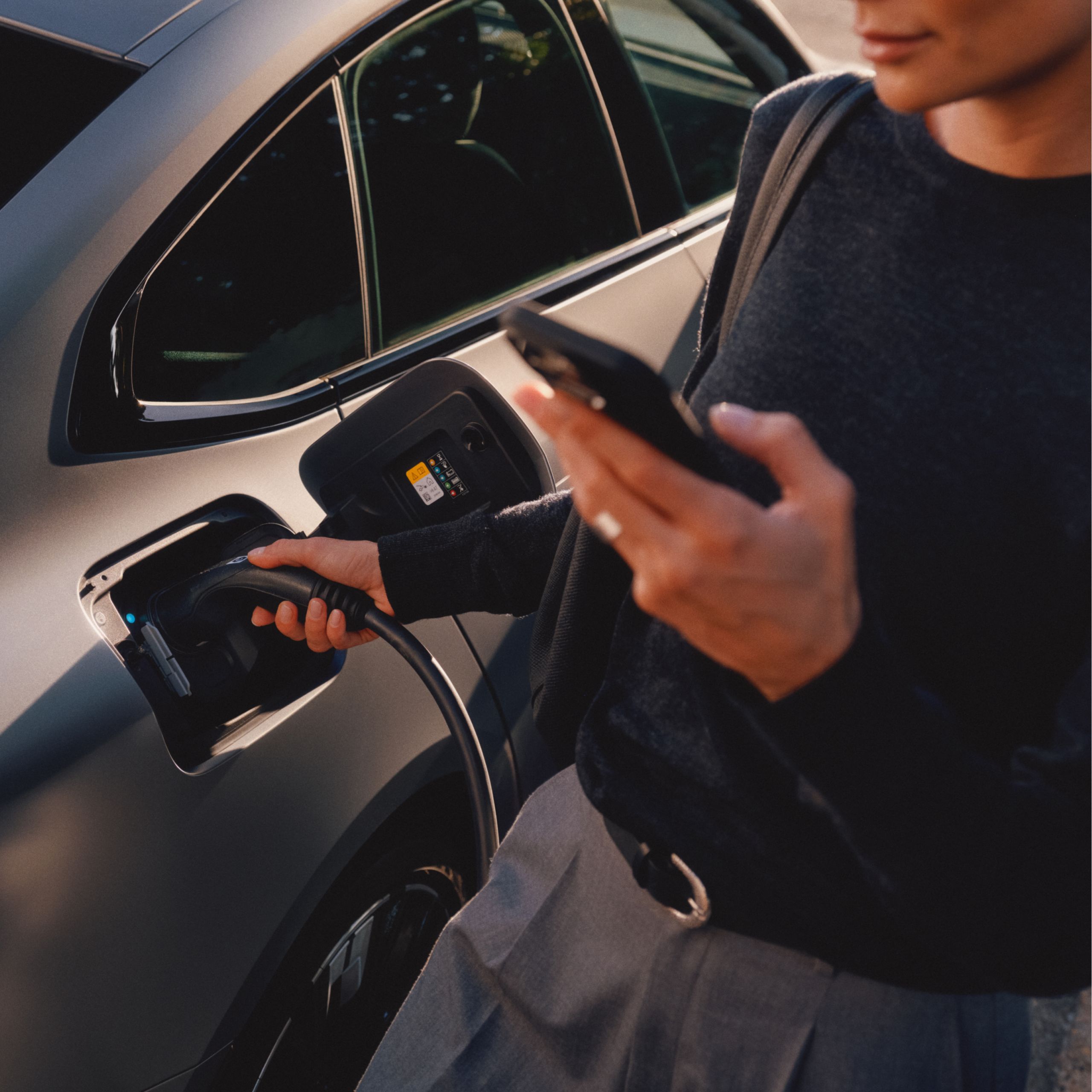 Connected Home Charging BMW i4 M60 xDrive Gran Coupé G26