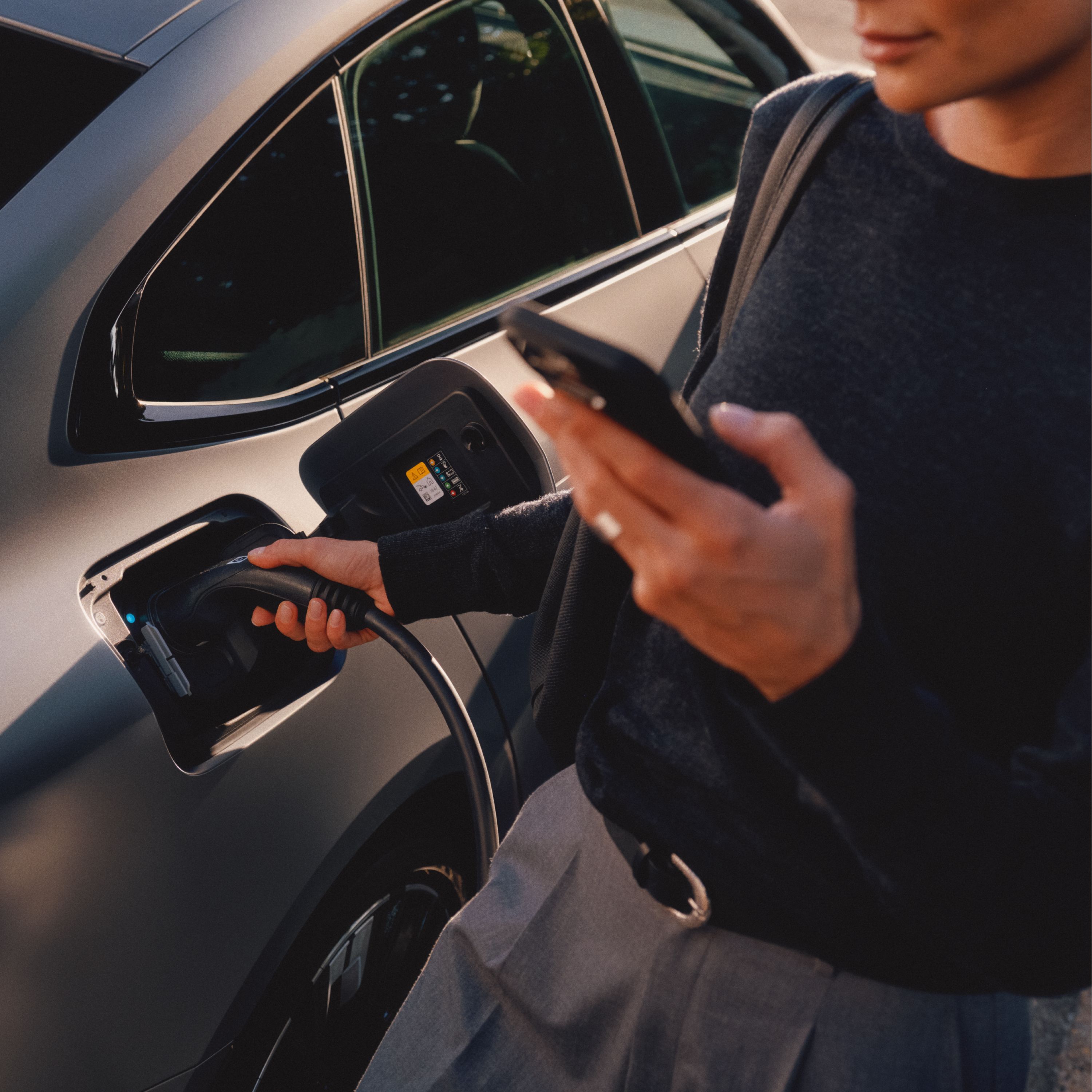 Connected Home Charging BMW i4 M60 xDrive Gran Coupé G26