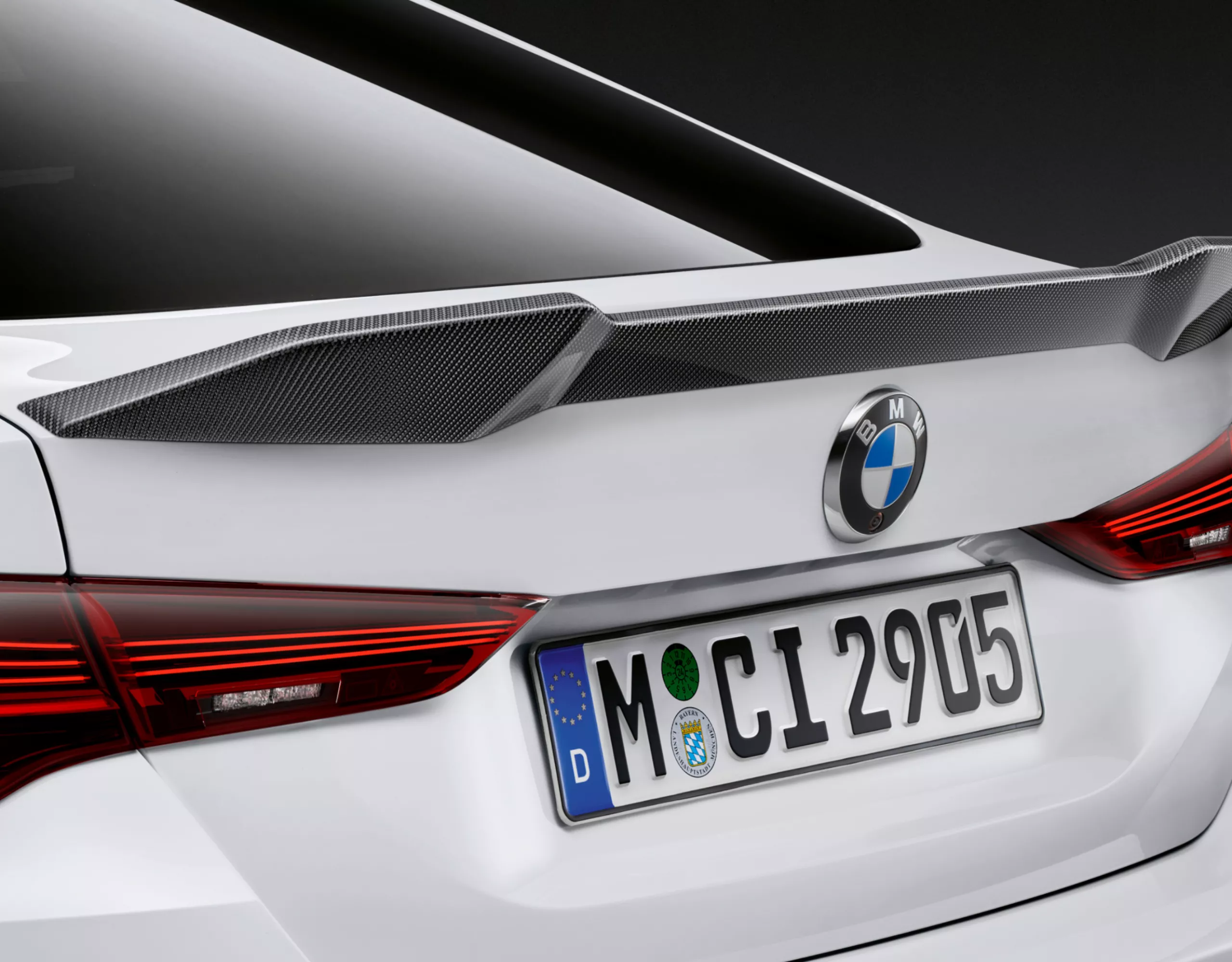 BMW i4 M60 xDrive M Performance Heckspoiler mit Carbonfasern