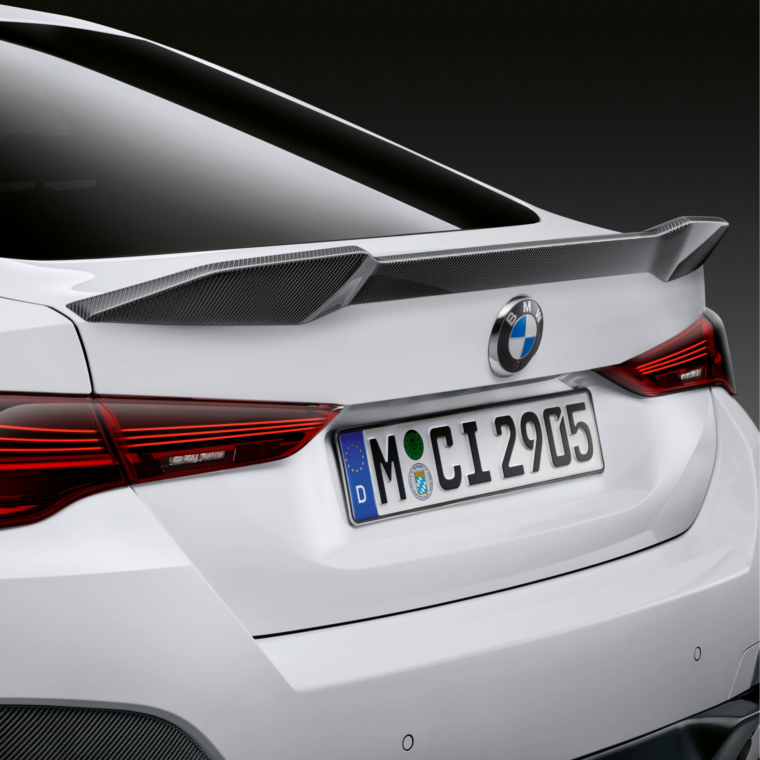 BMW i4 M60 xDrive M Performance Heckspoiler mit Carbonfasern