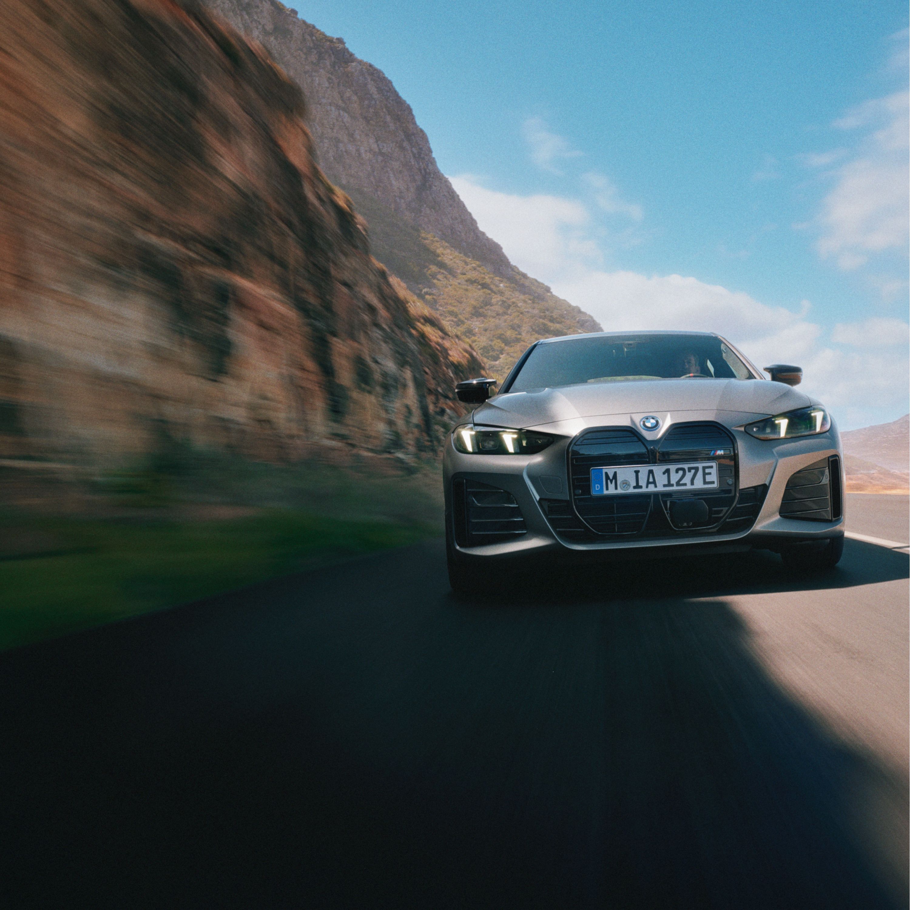 Exteriér BMW i4 M60 xDrive s novým štylistickým jazykom 