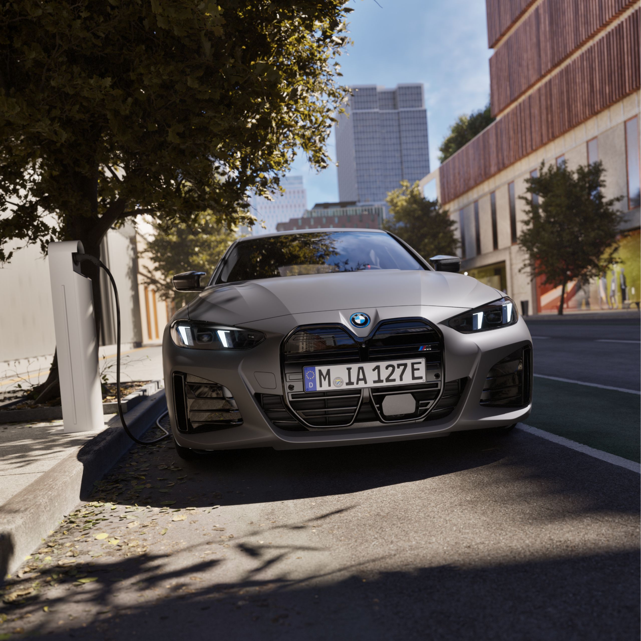 Öffentliches Laden im BMW i4 M60 xDrive Gran Coupé G26