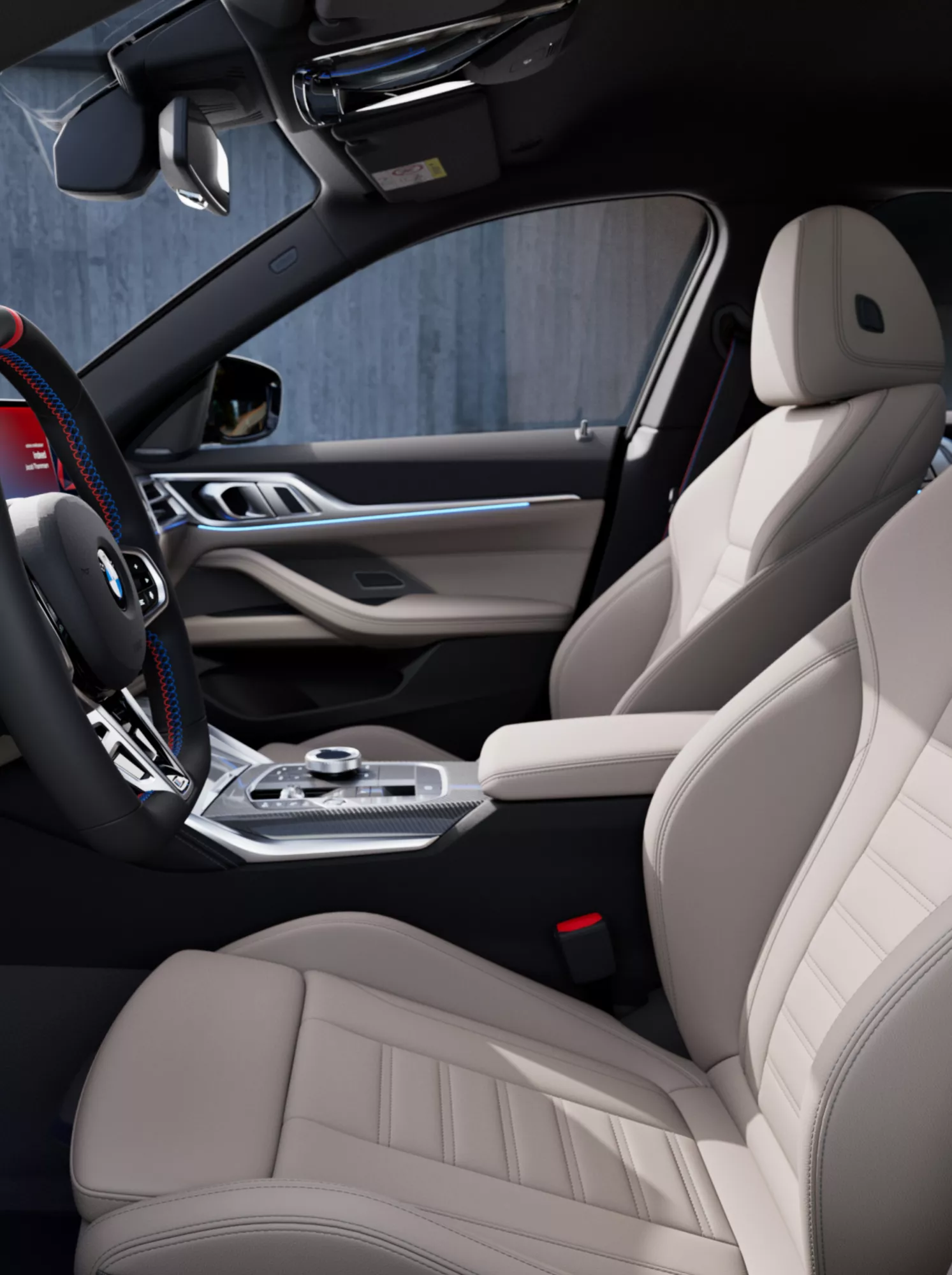 Sièges sport pour conducteur et passager avant de la BMW M440 Gran Coupé (G26)