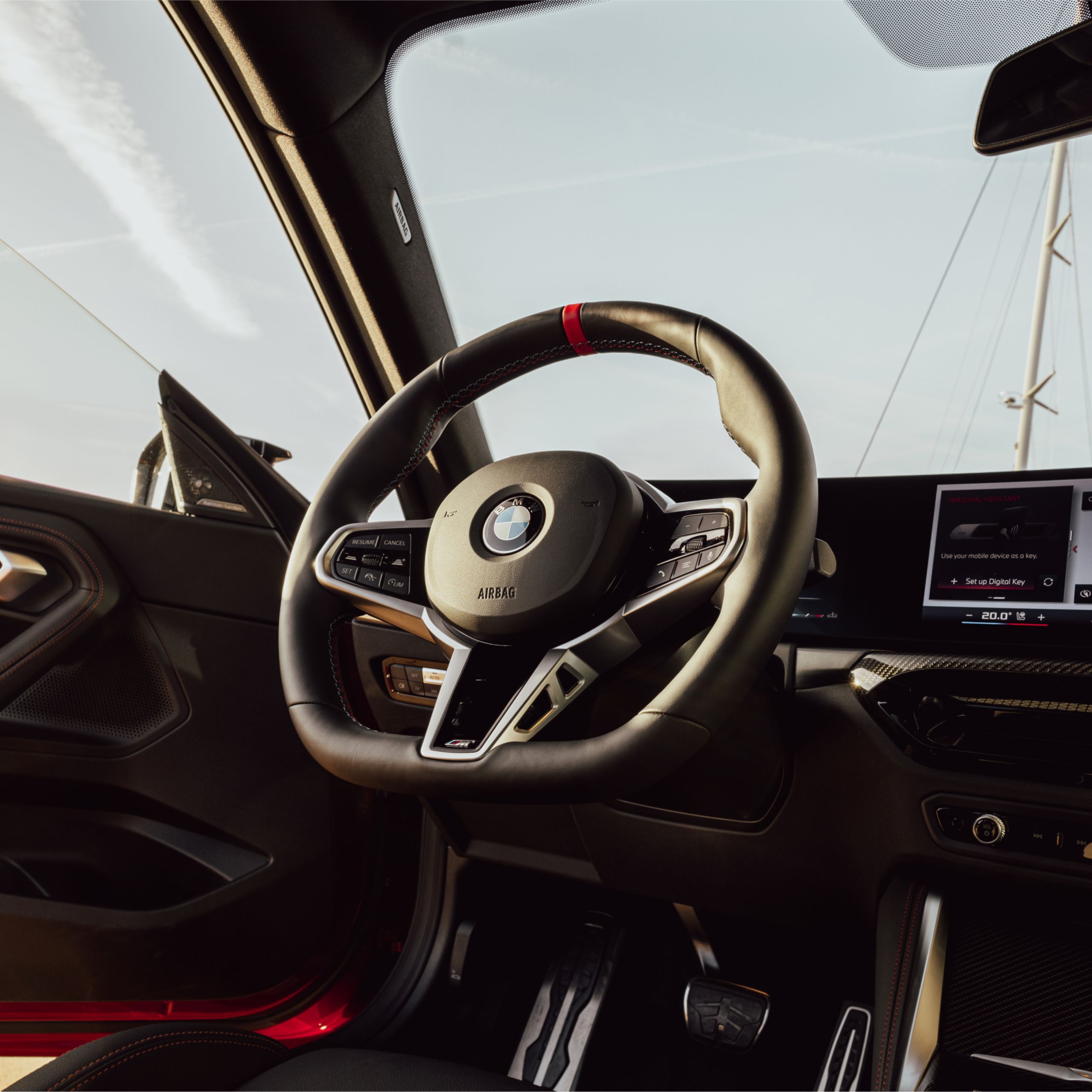 Kierownica skórzana M i wnętrze BMW serii 2 Coupé