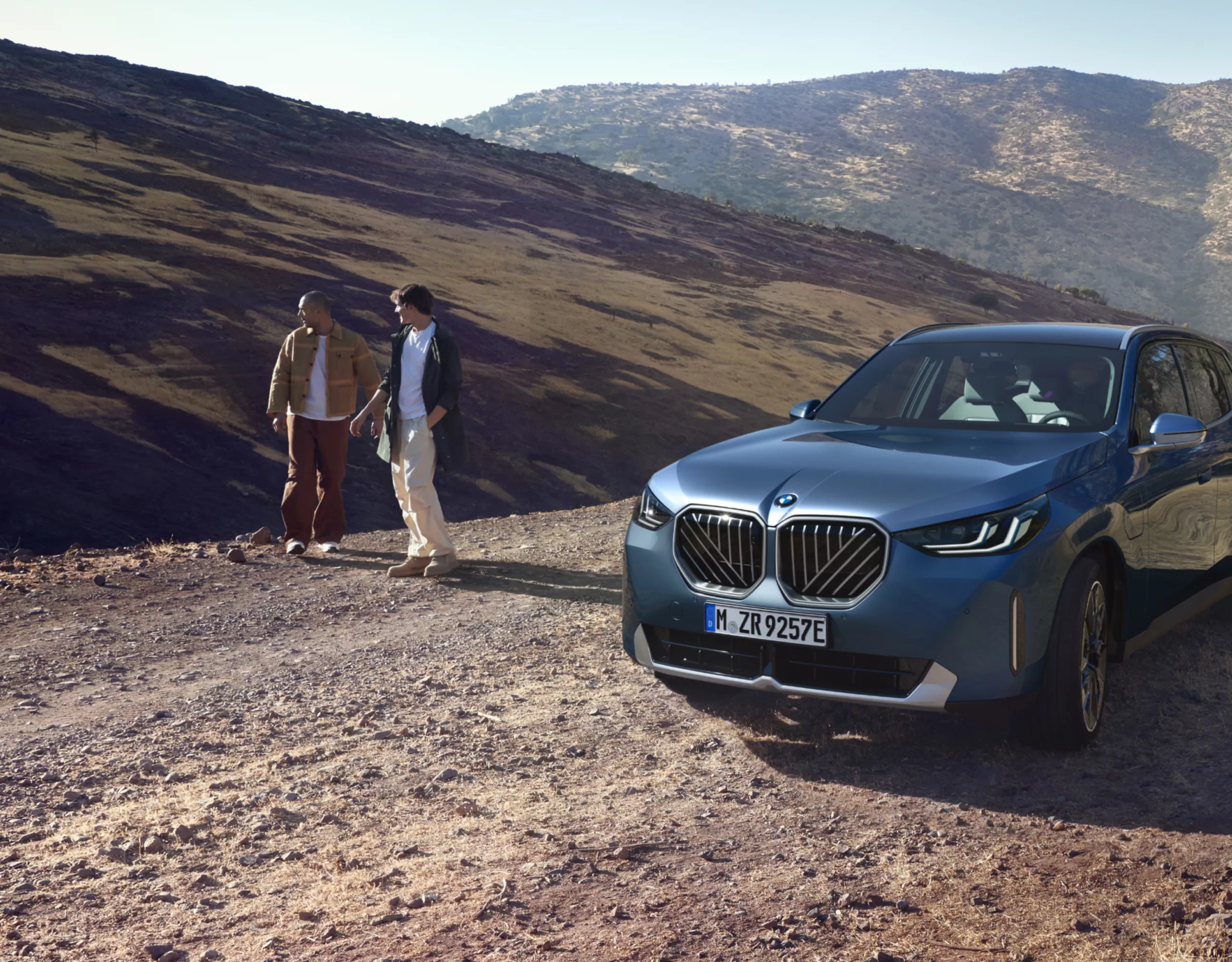 BMW X3 SUV Plug-in Hybrid Form language